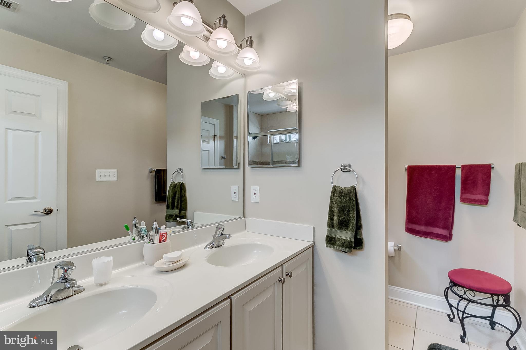 LOCUST POINT - Residential