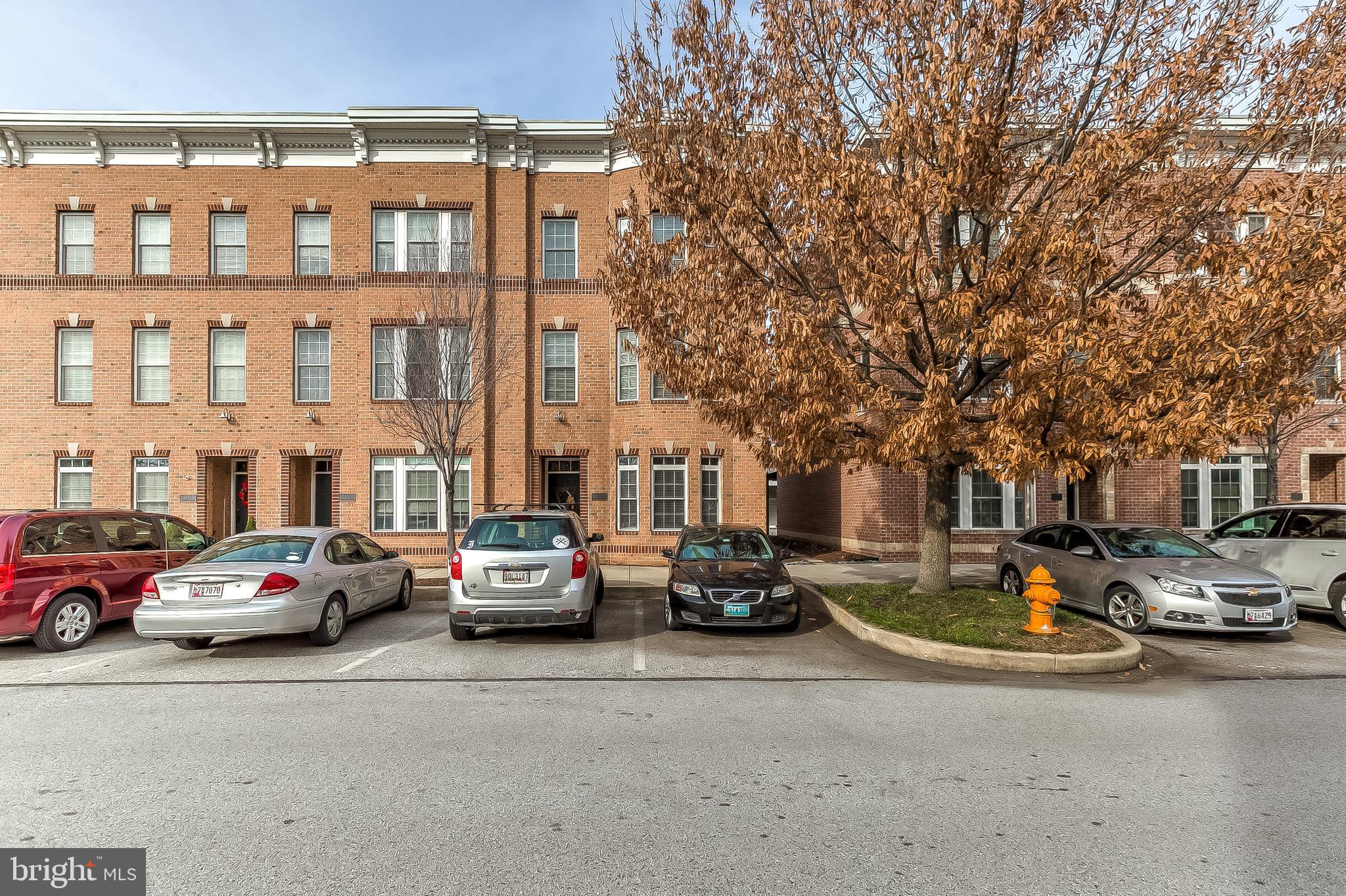 LOCUST POINT - Residential