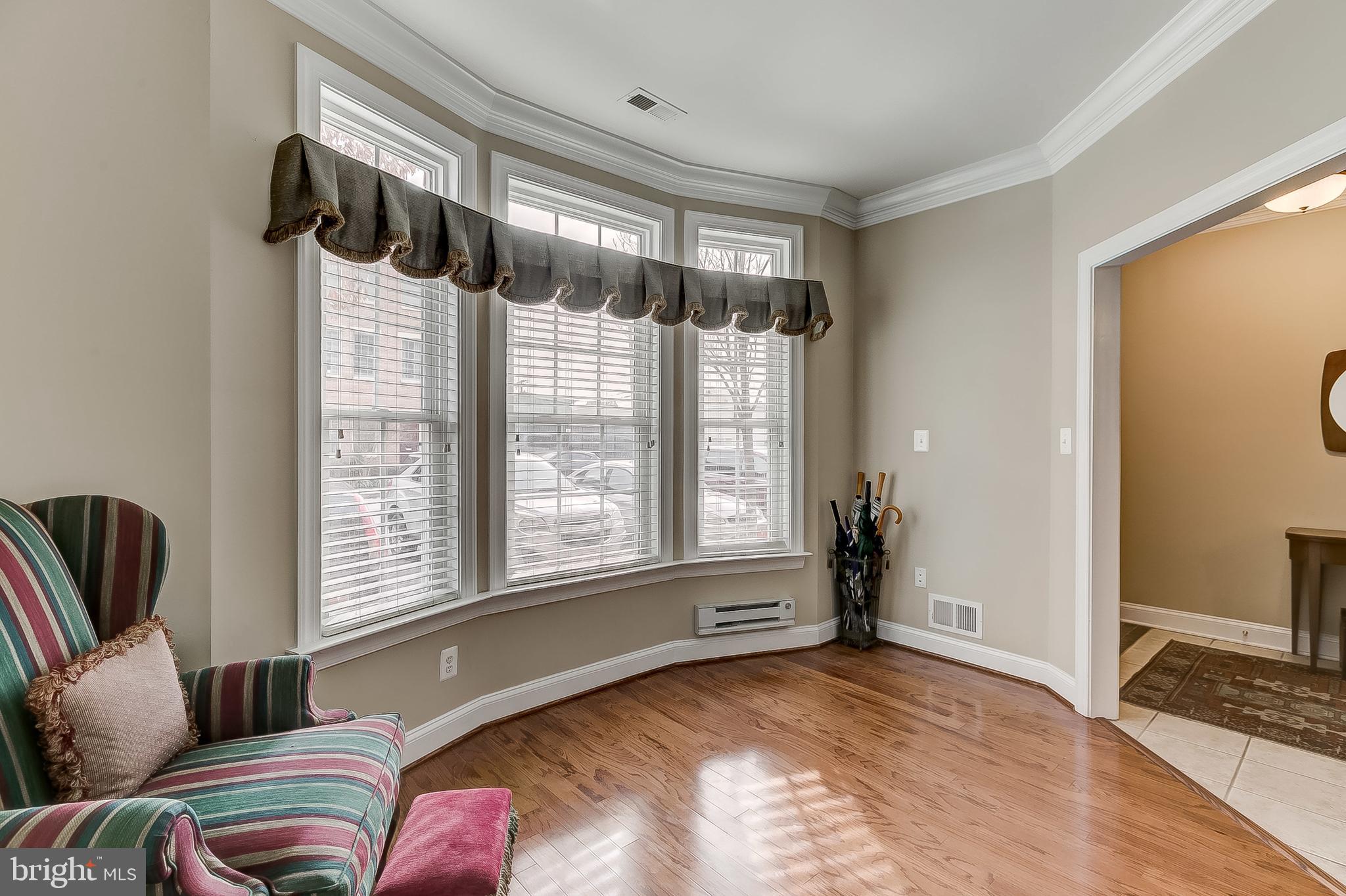 LOCUST POINT - Residential