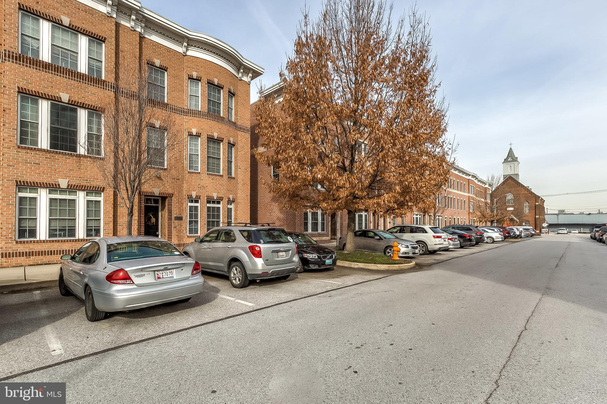 LOCUST POINT - Residential