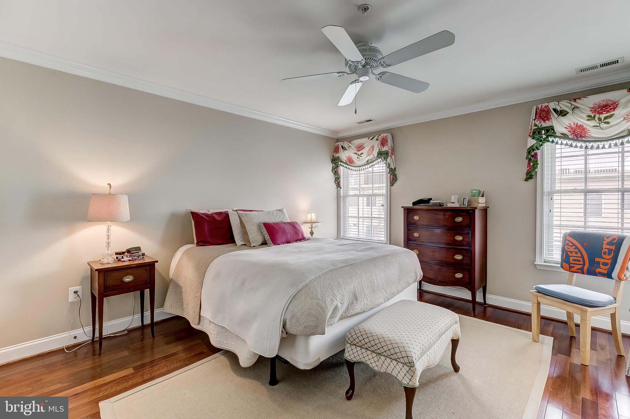 LOCUST POINT - Residential