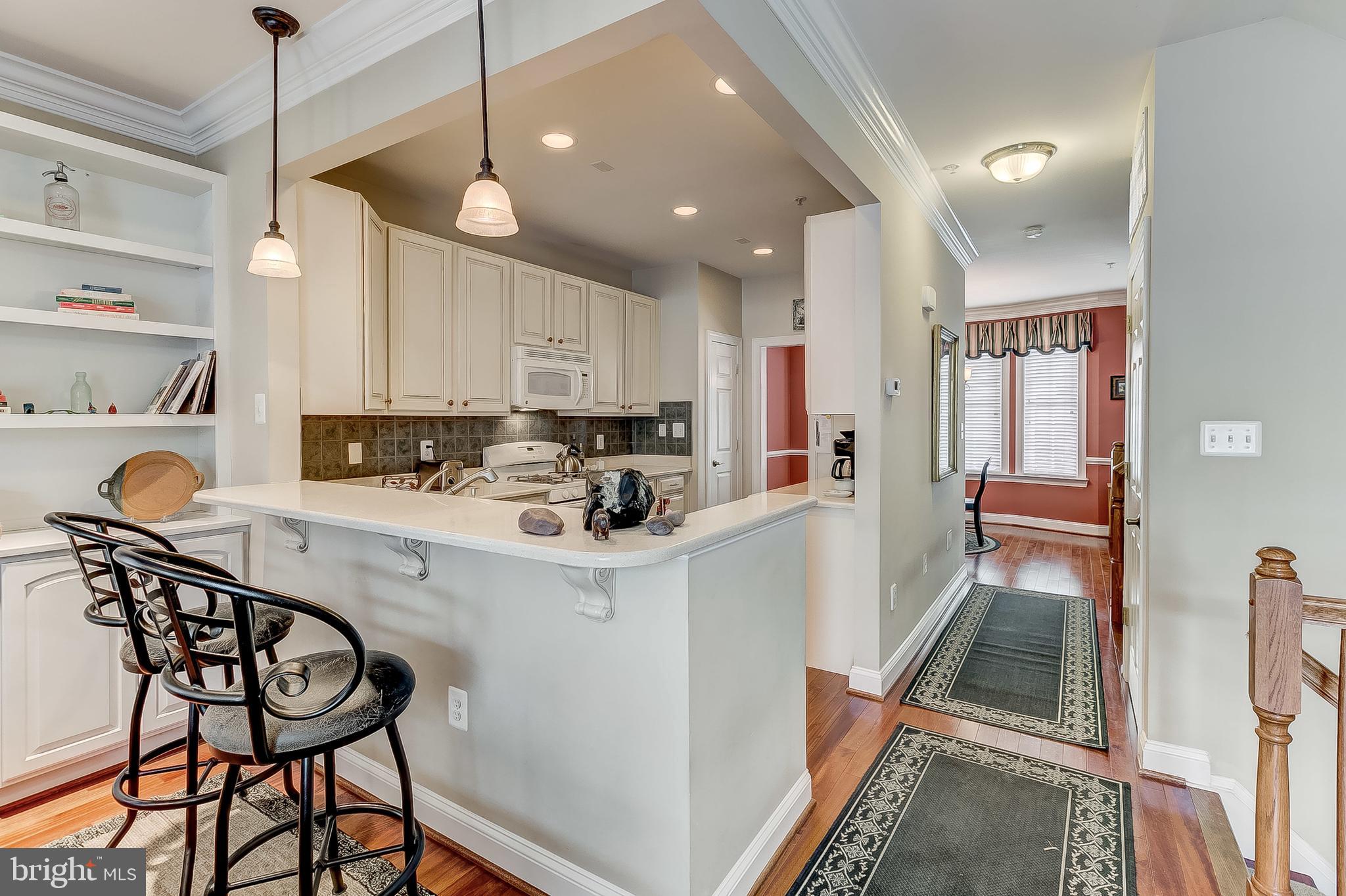 LOCUST POINT - Residential