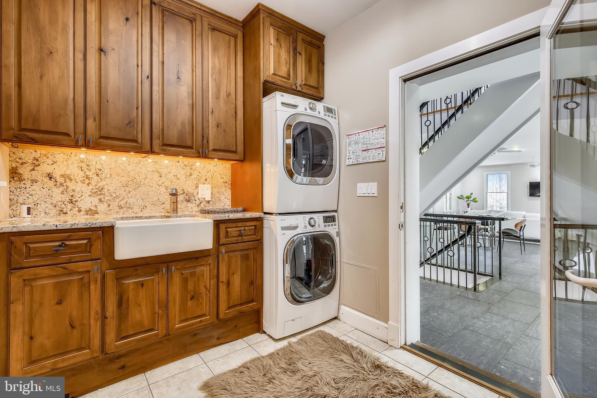 POTOMAC OVERLOOK - Residential