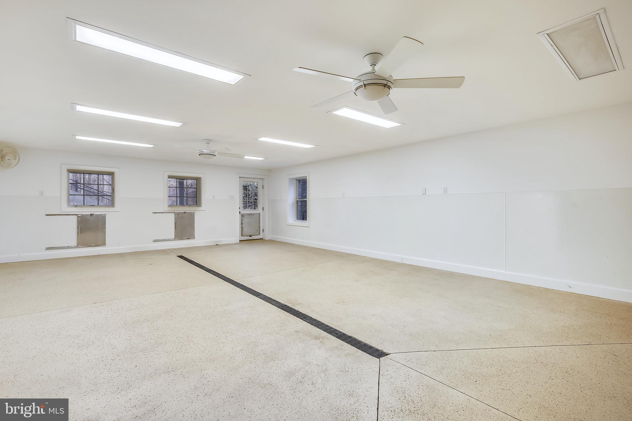 POTOMAC OVERLOOK - Residential