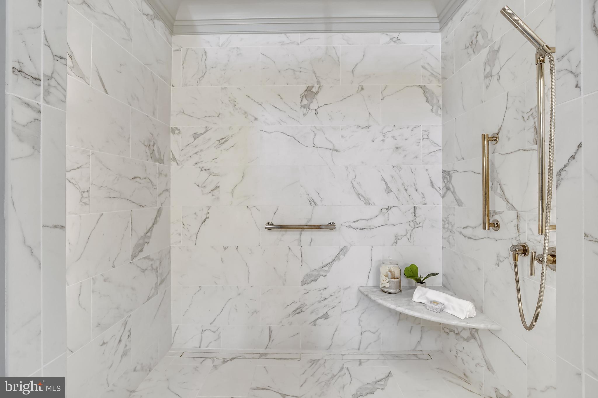 POTOMAC OVERLOOK - Residential