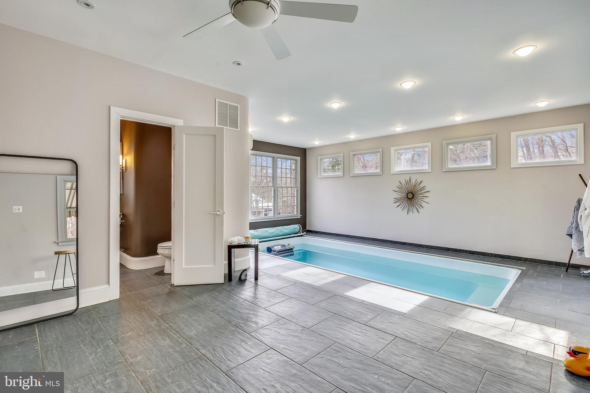 POTOMAC OVERLOOK - Residential