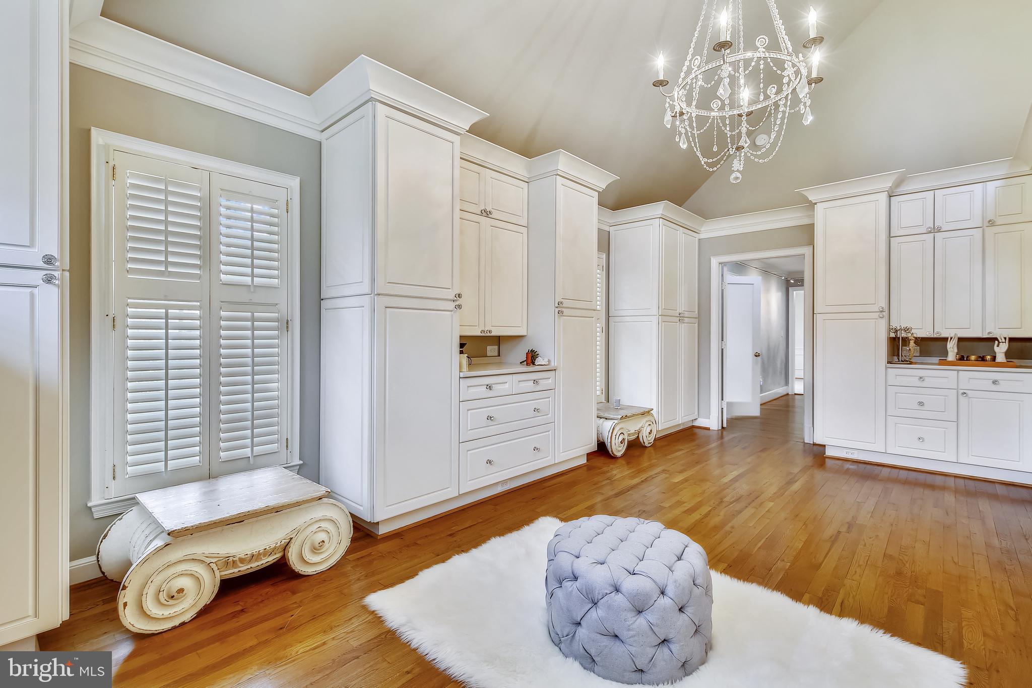 POTOMAC OVERLOOK - Residential