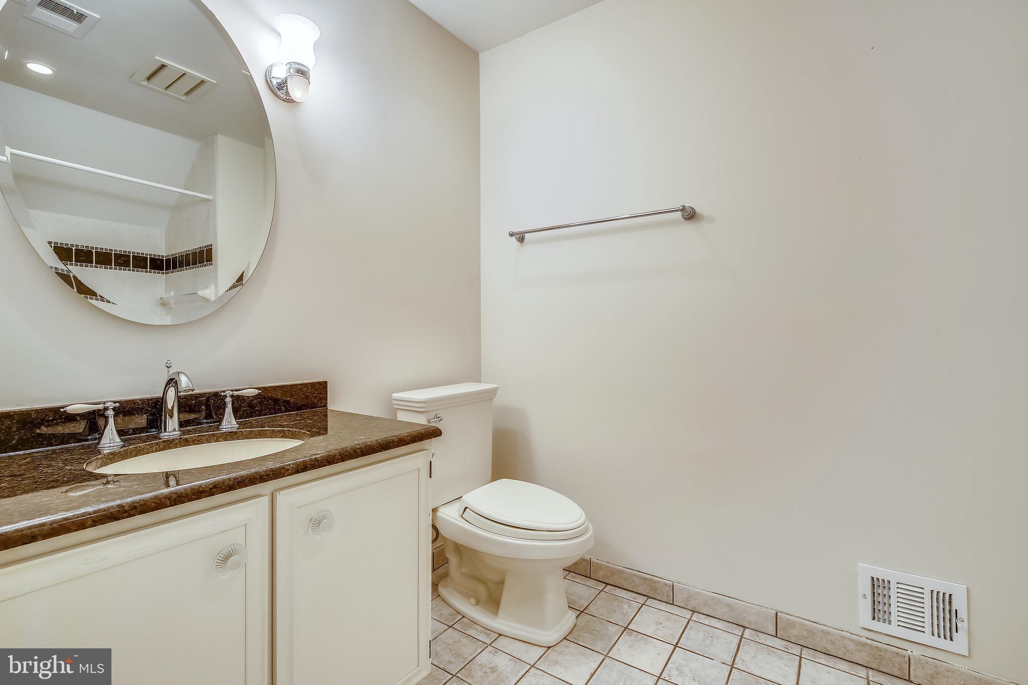 POTOMAC OVERLOOK - Residential