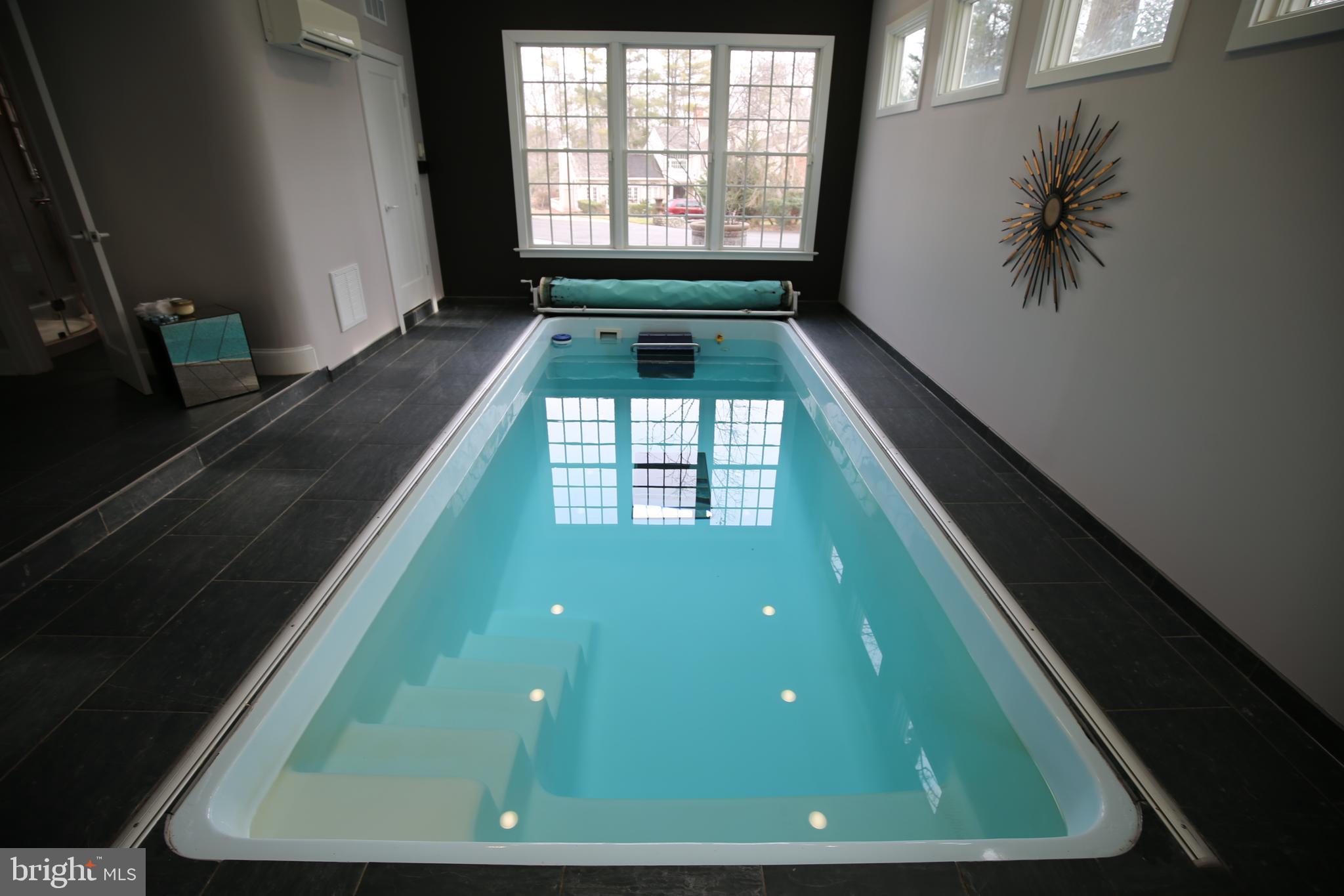 POTOMAC OVERLOOK - Residential