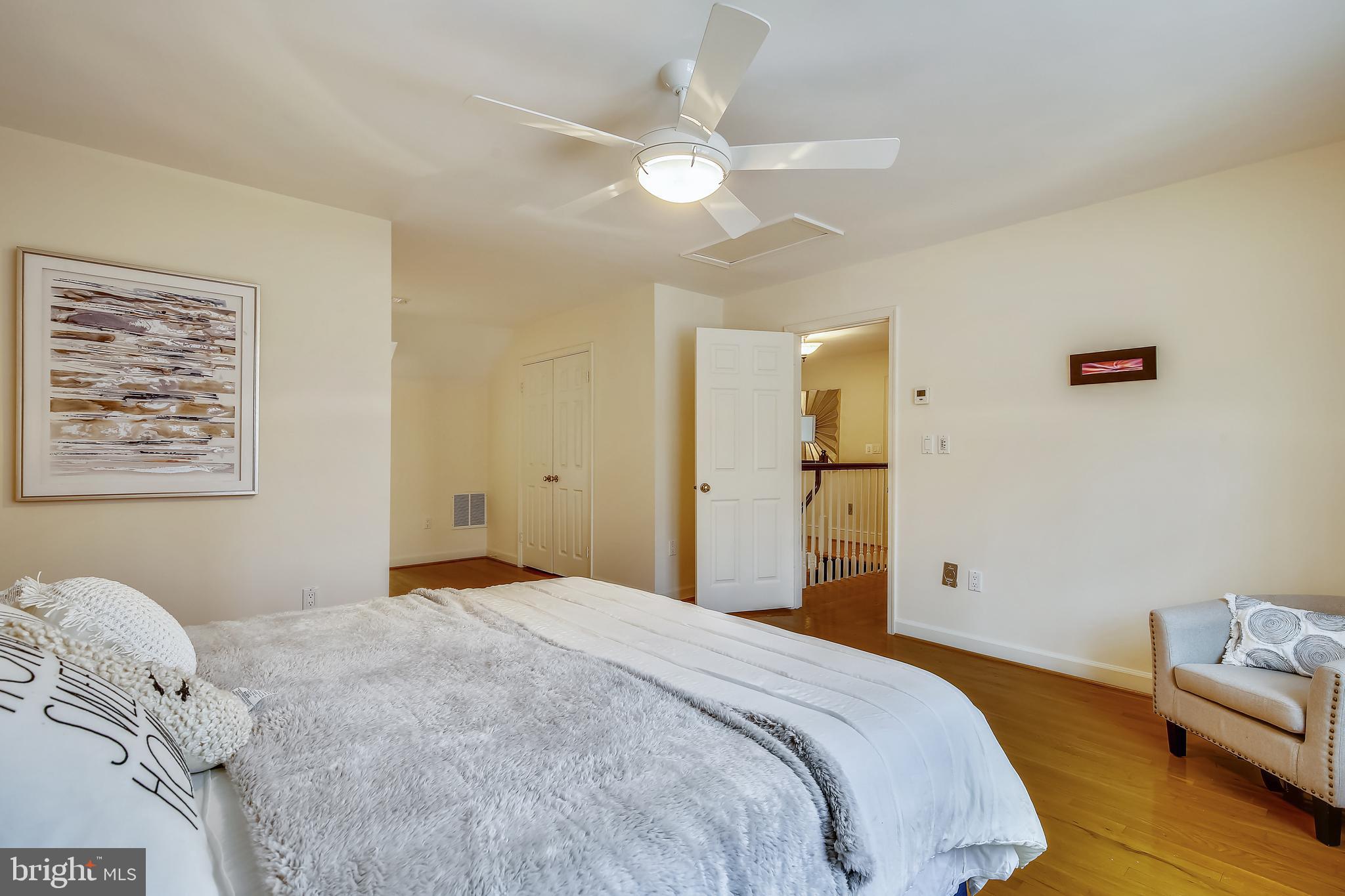 POTOMAC OVERLOOK - Residential