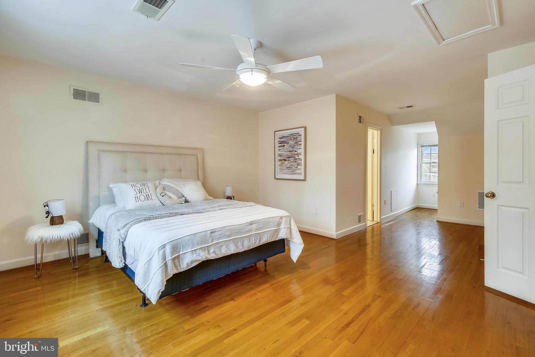 POTOMAC OVERLOOK - Residential