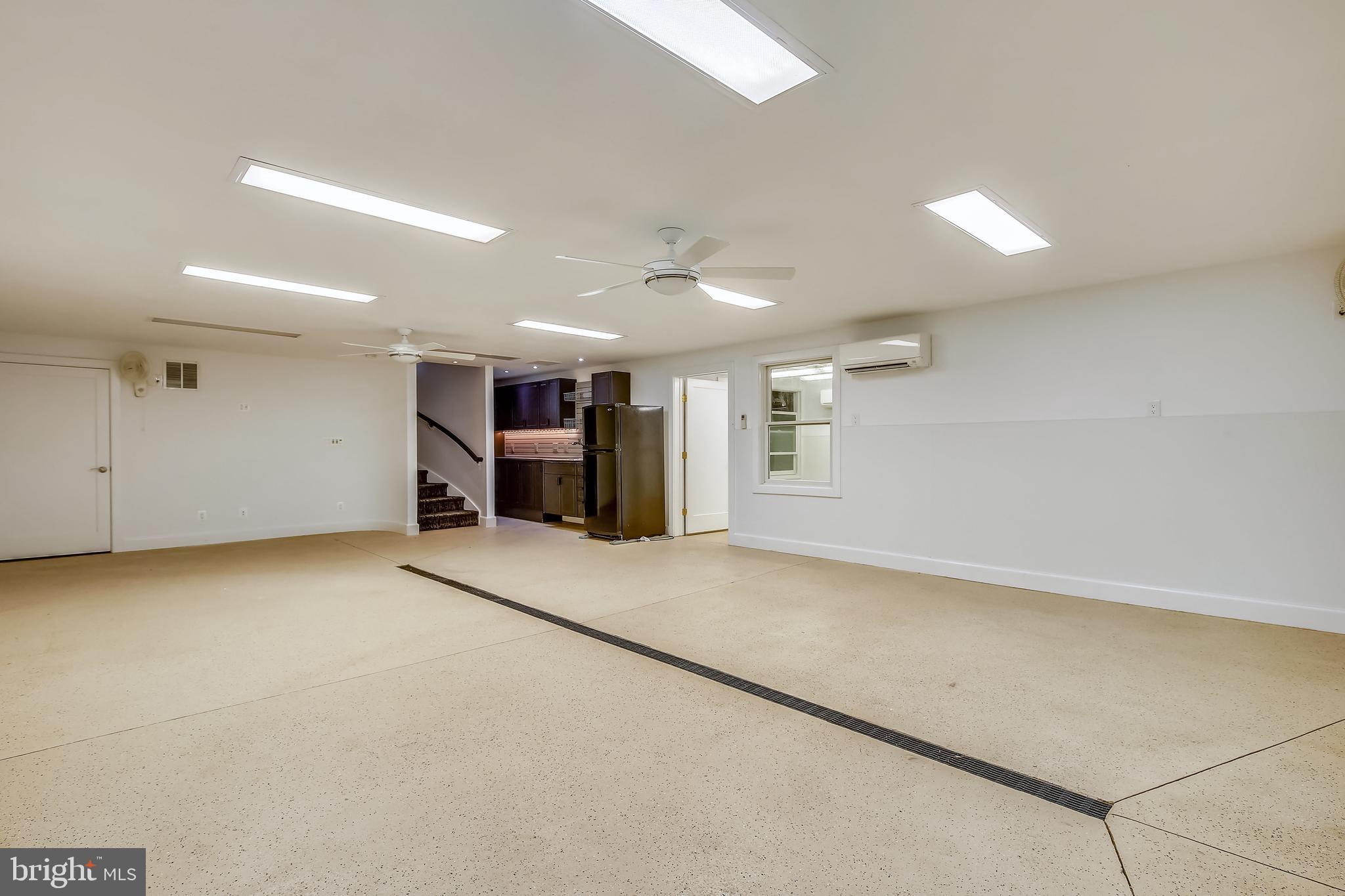 POTOMAC OVERLOOK - Residential