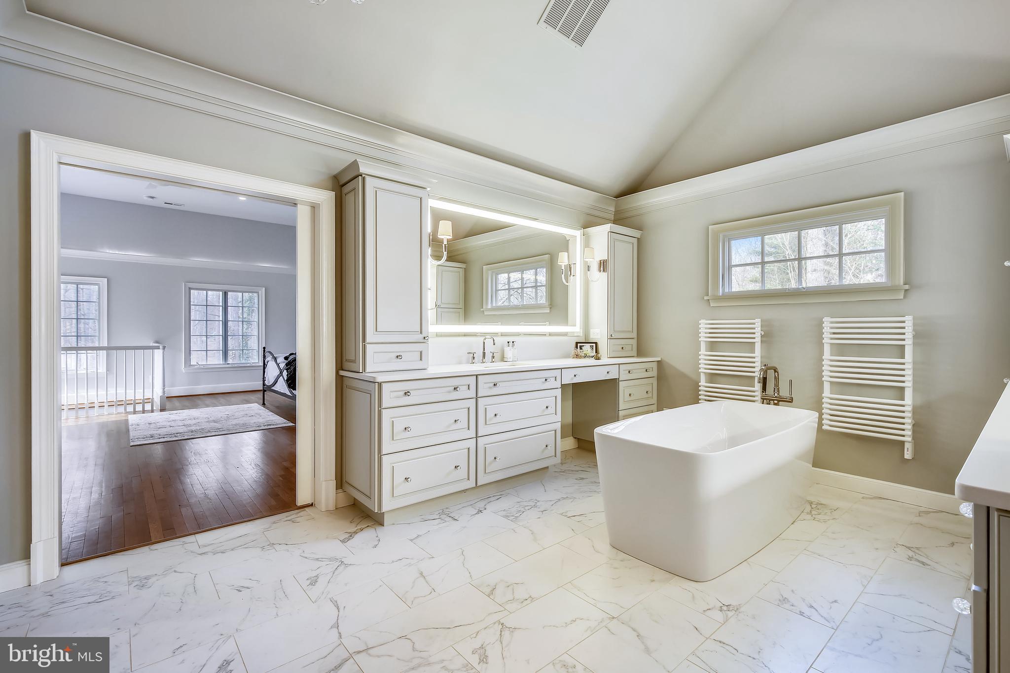 POTOMAC OVERLOOK - Residential