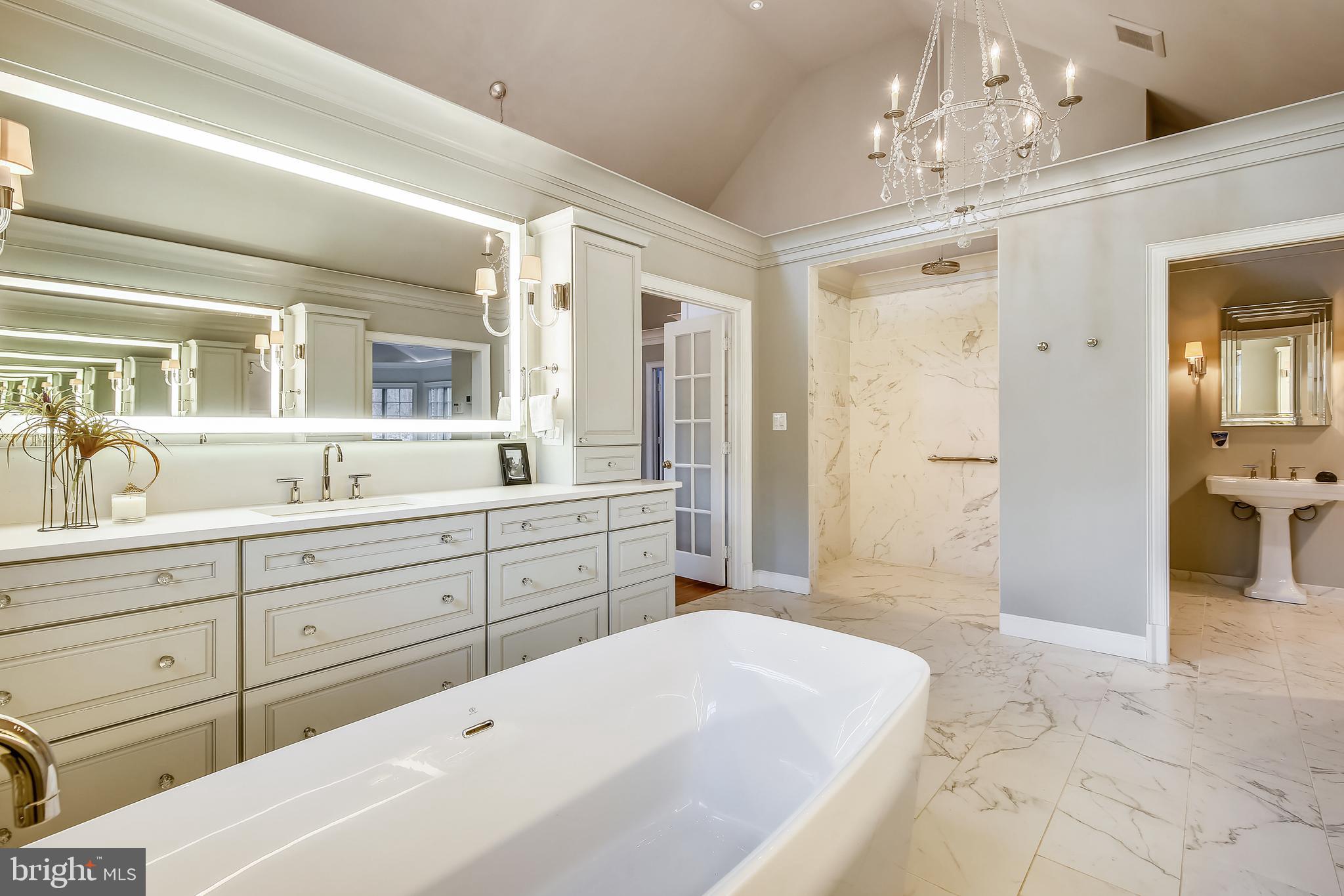 POTOMAC OVERLOOK - Residential