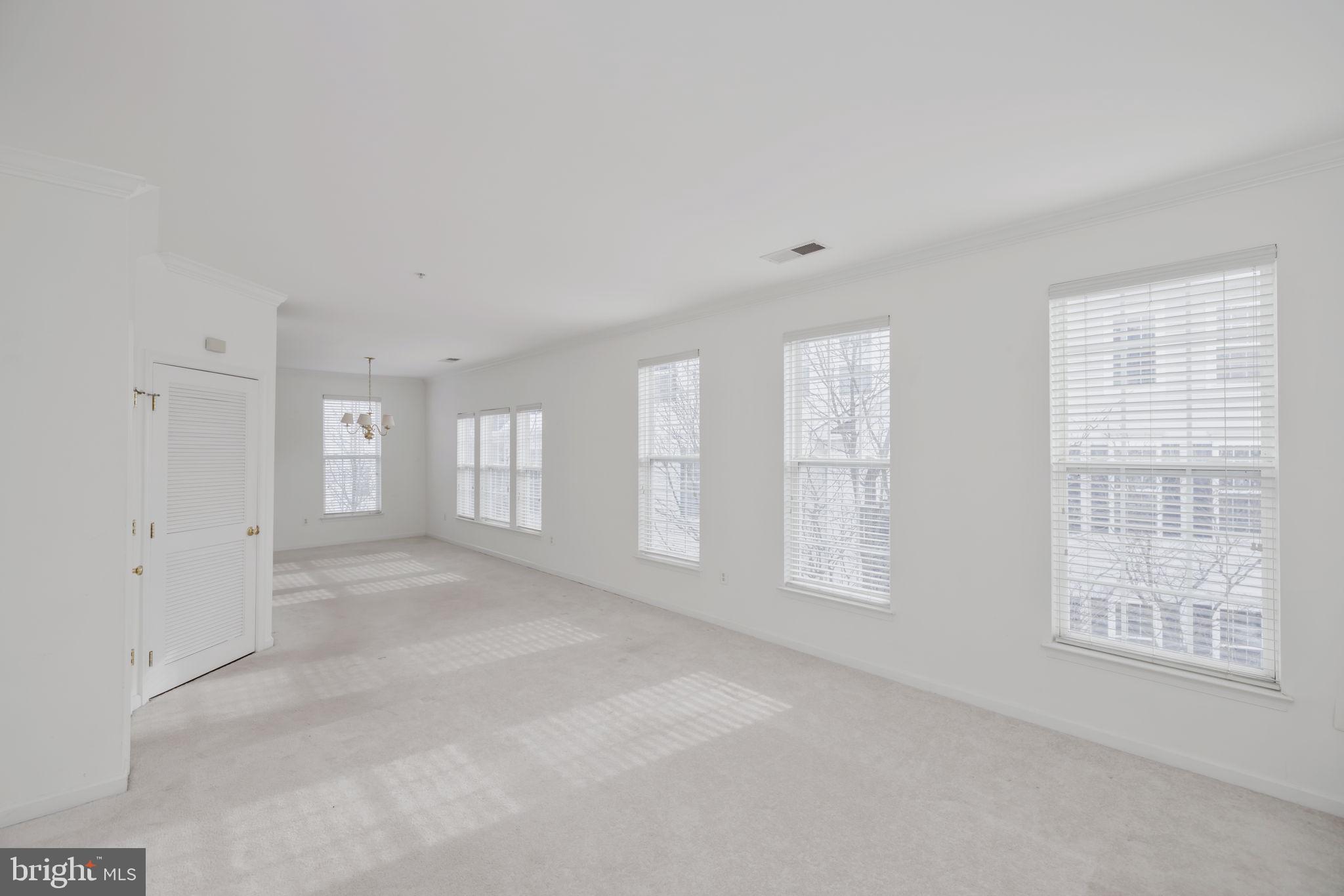 5108 ENGLISH TERRACE 104