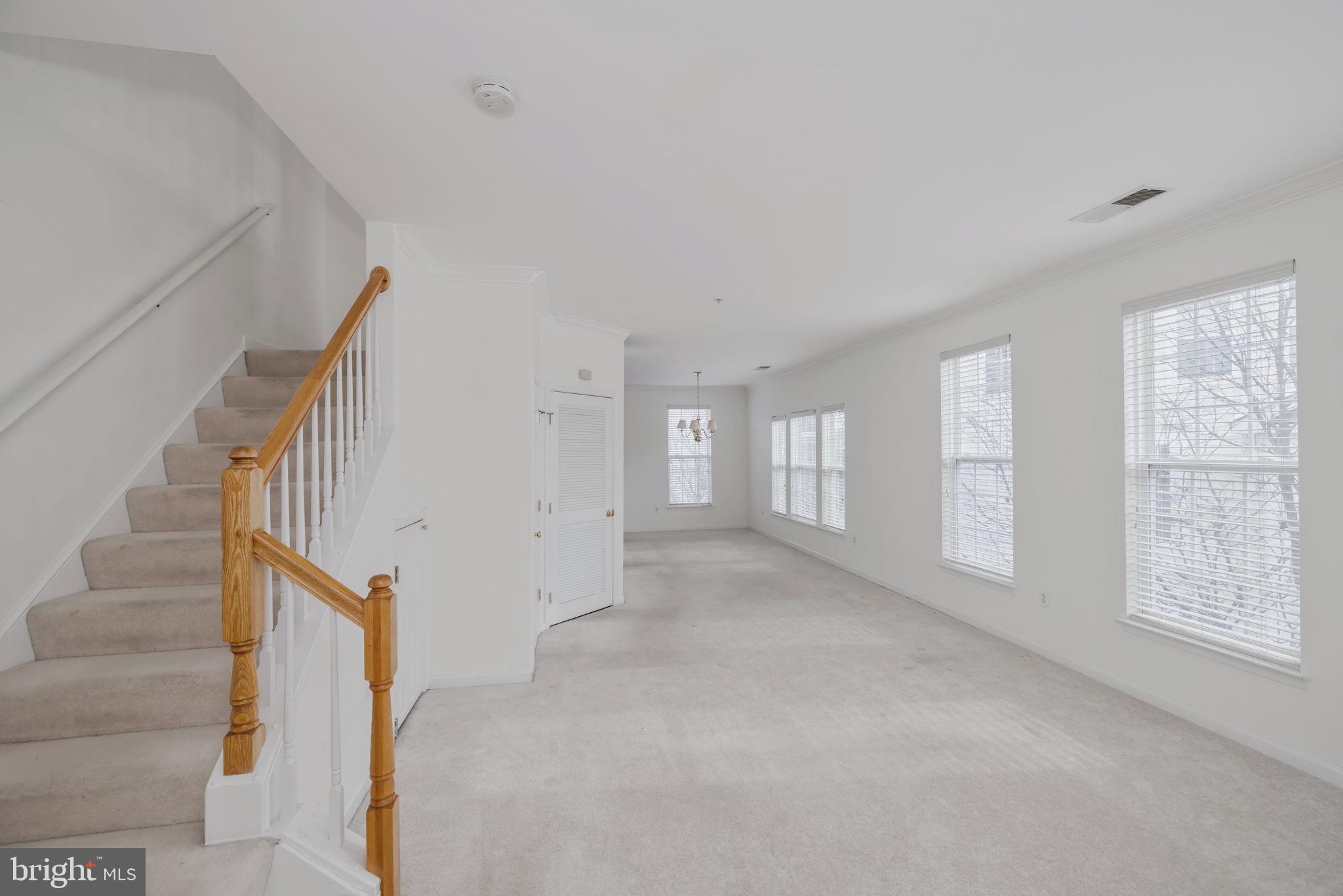 5108 ENGLISH TERRACE 104