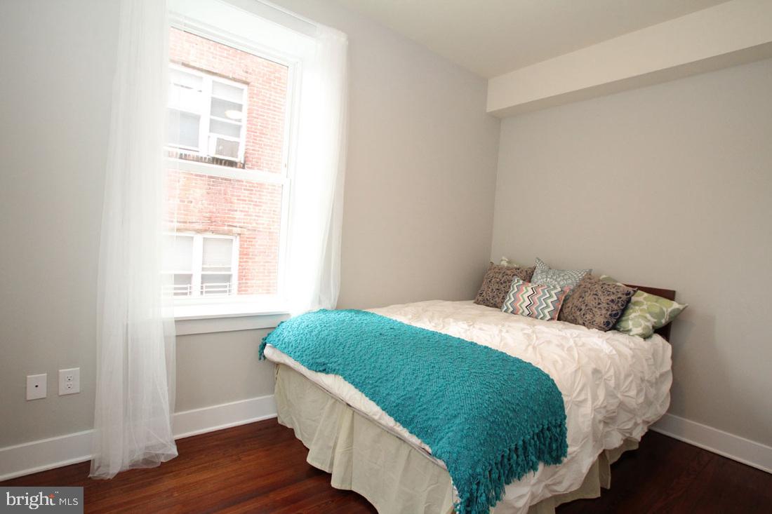 UNIVERSITY CITY - Residential Lease