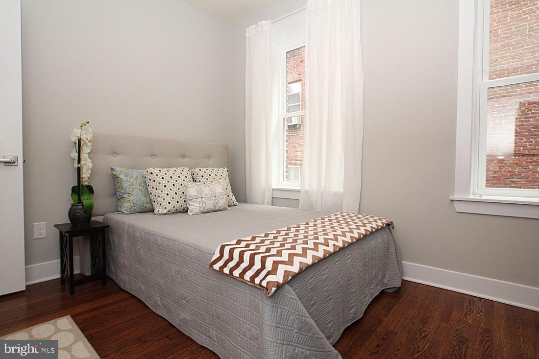 UNIVERSITY CITY - Residential Lease