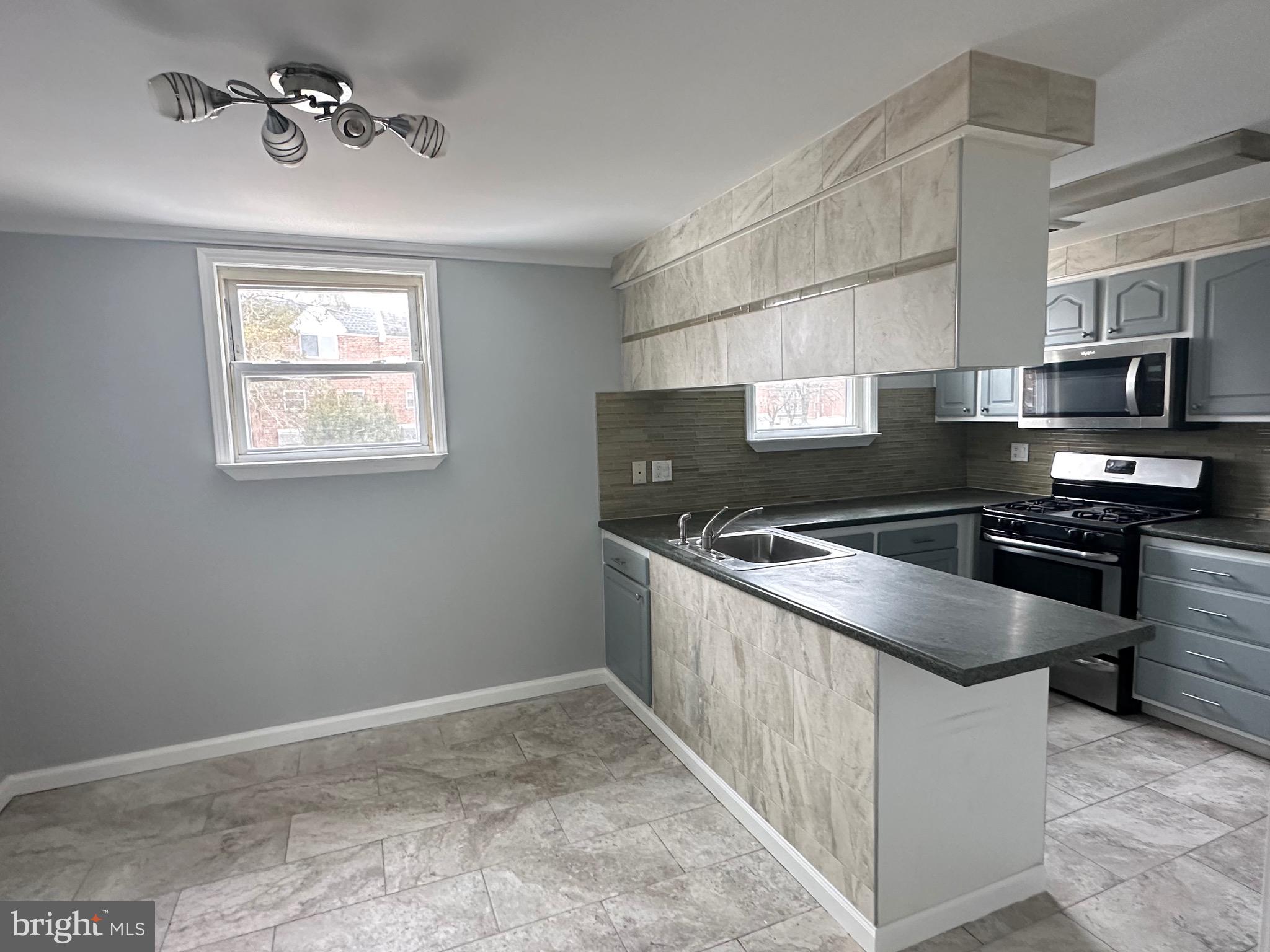 SOMERTON - Residential