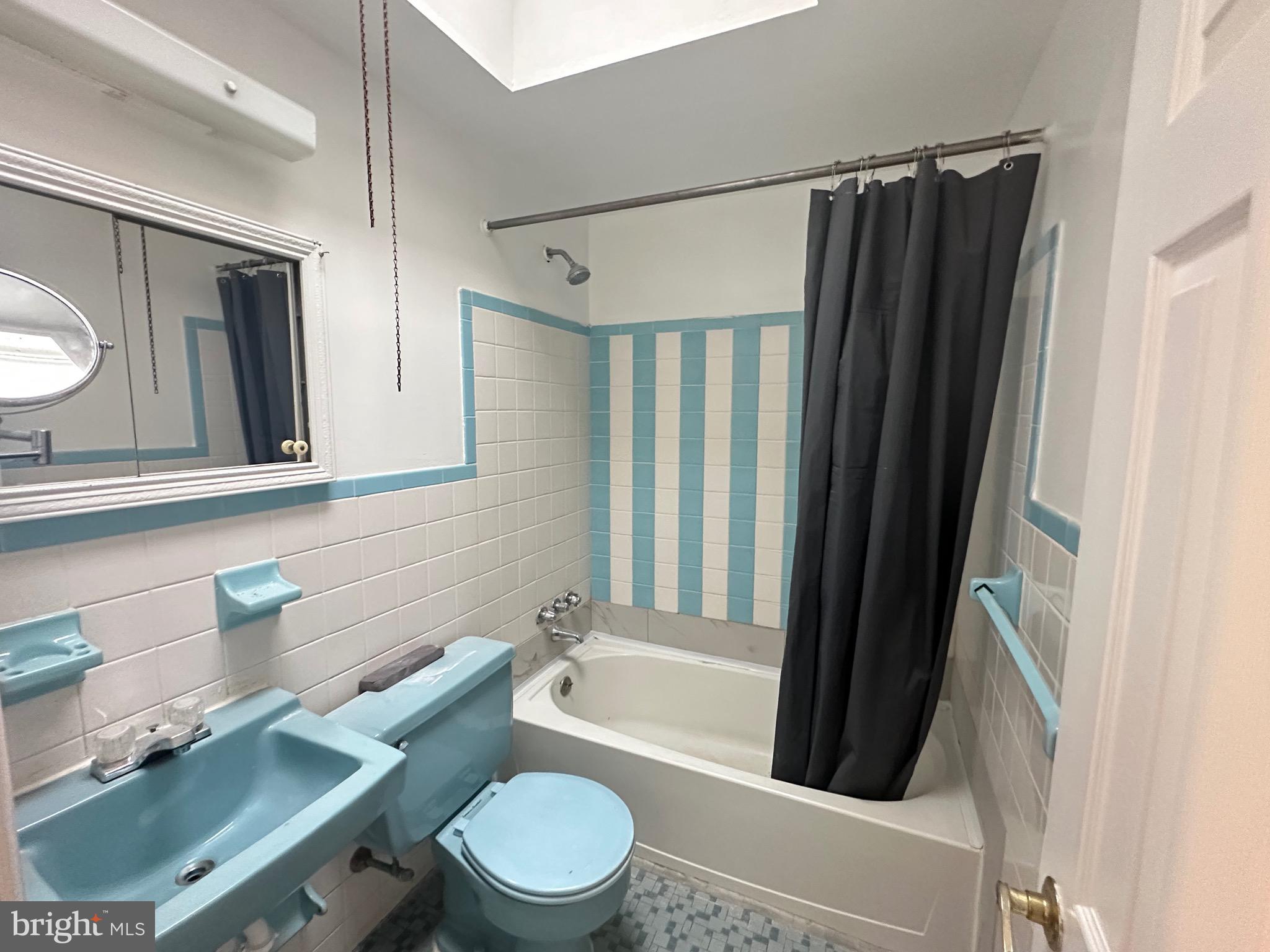 SOMERTON - Residential