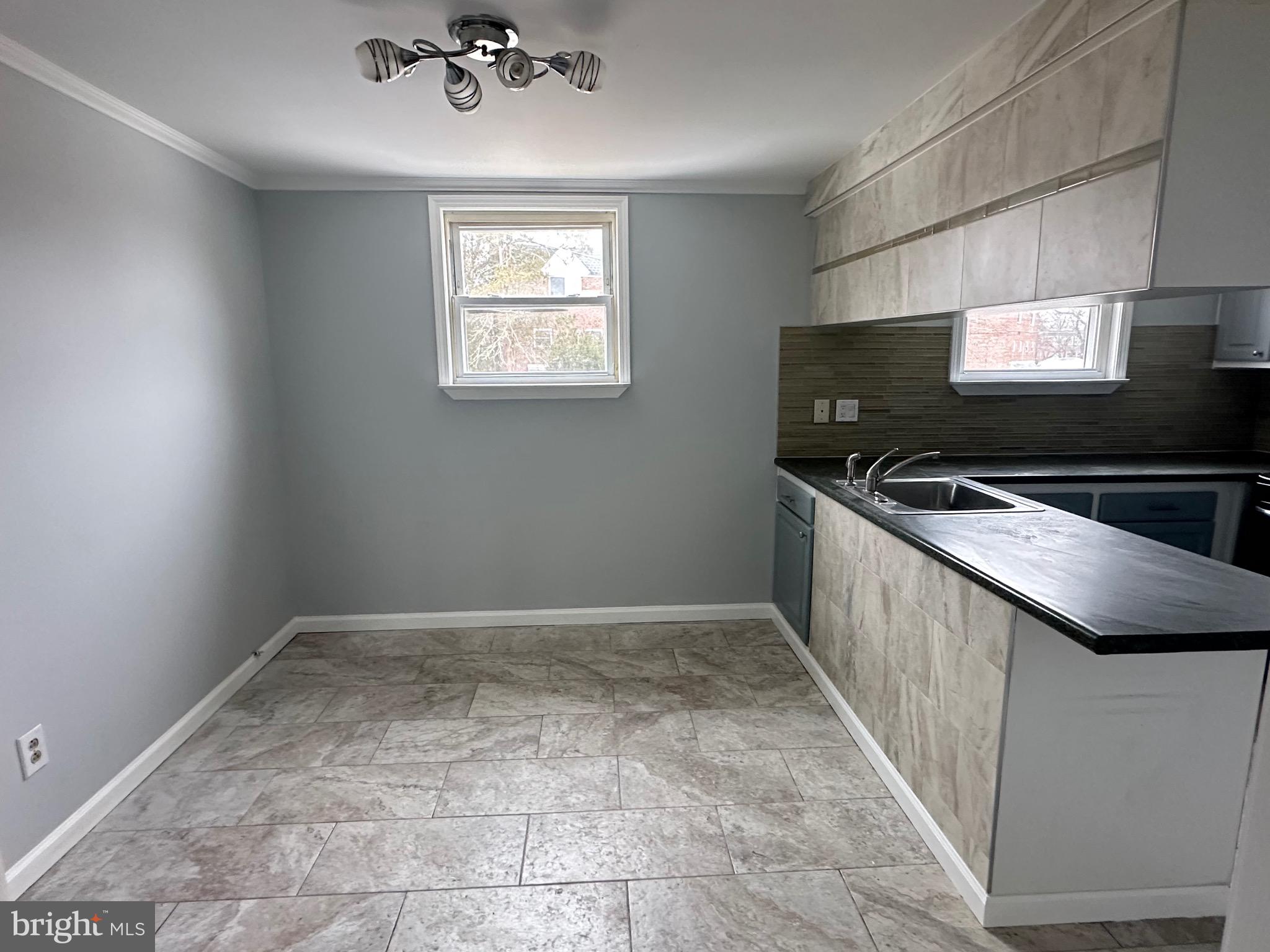 SOMERTON - Residential