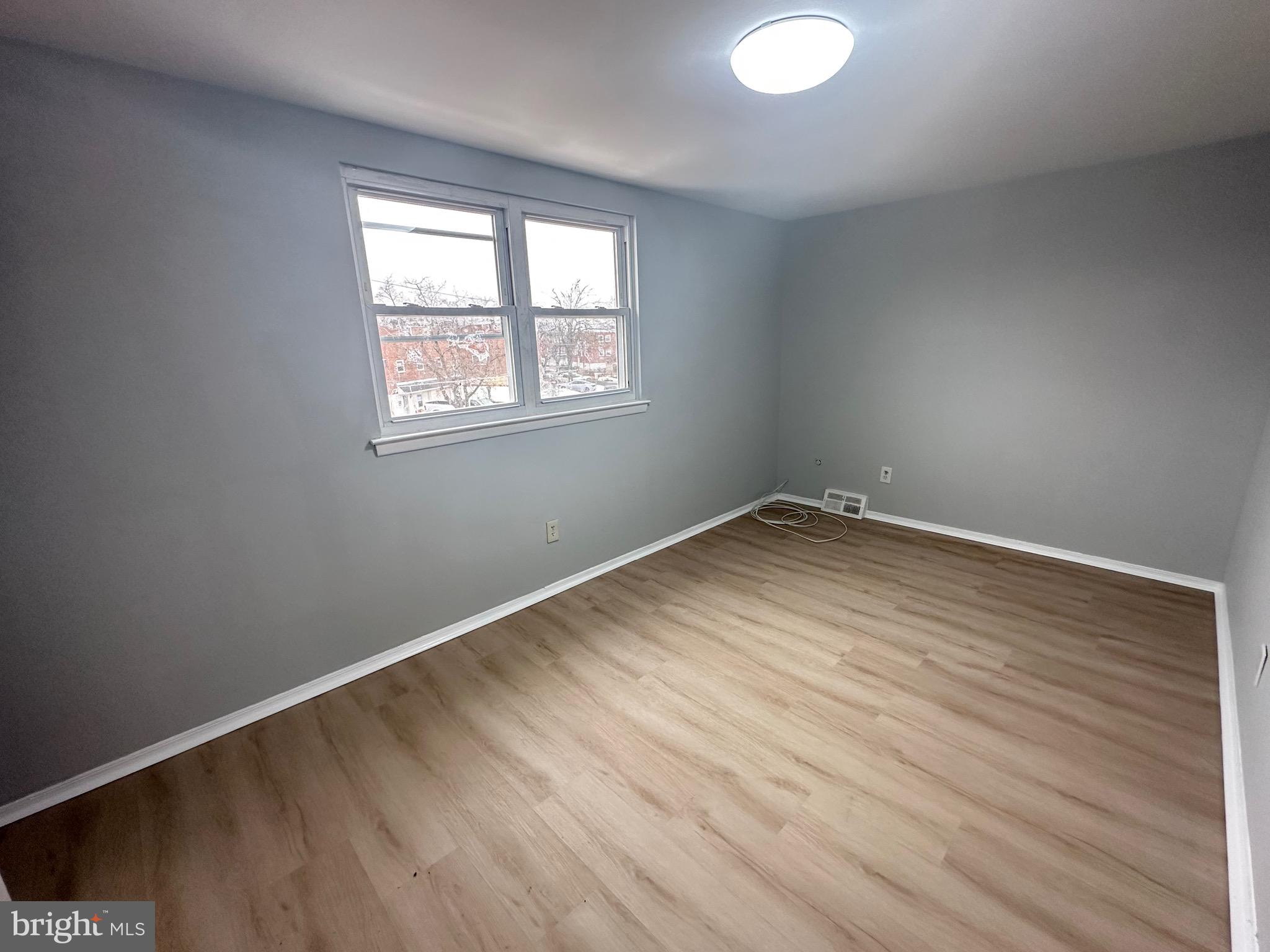 SOMERTON - Residential