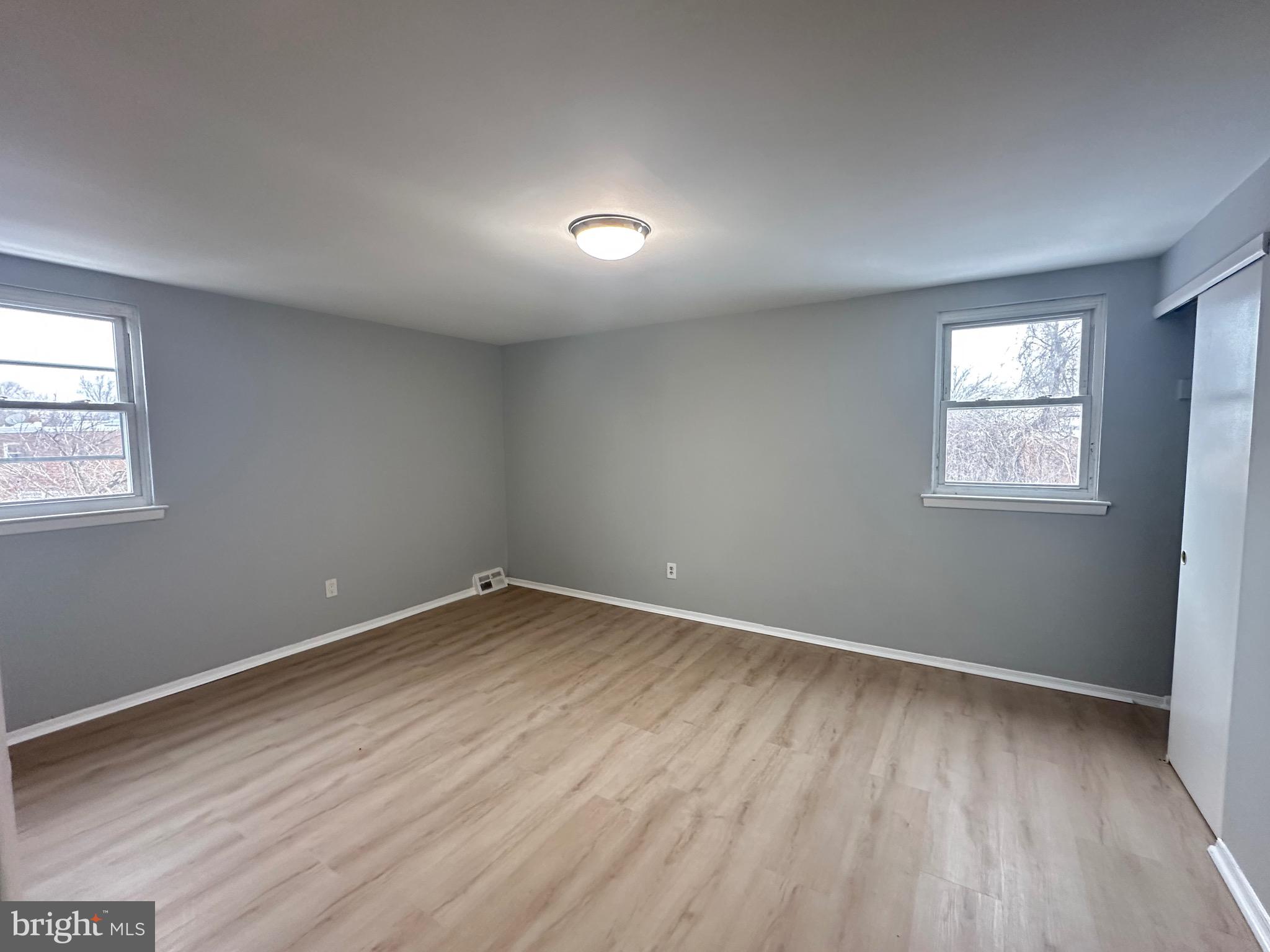 SOMERTON - Residential