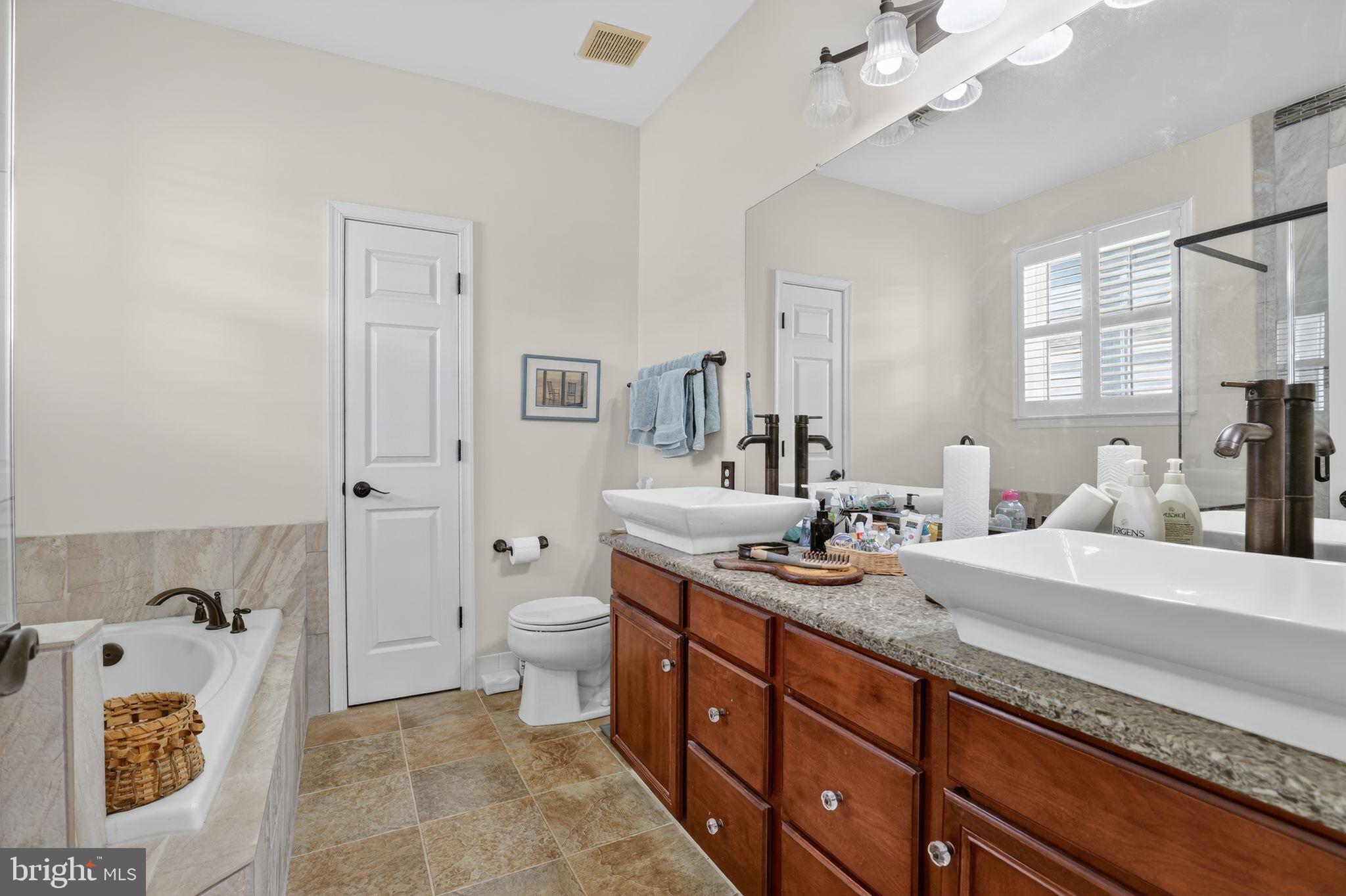 FOX HILL FARM - Residential