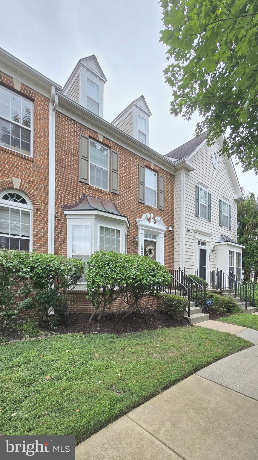 422 SHEILA STREET