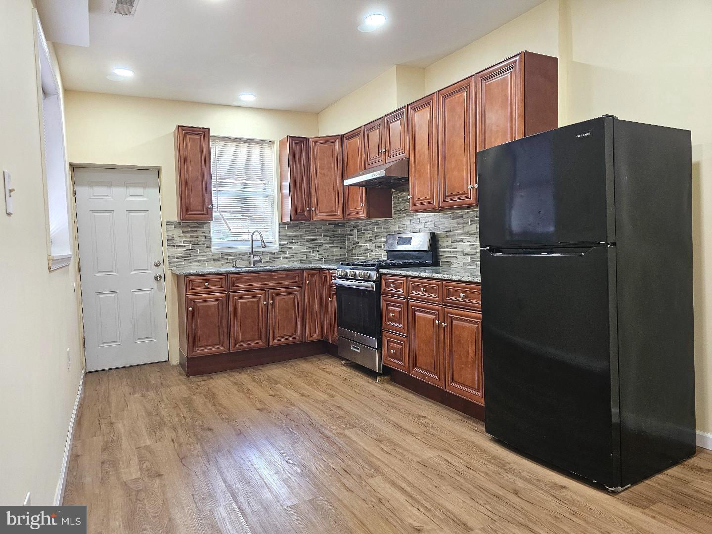 1914 S 23RD STREET - Photo 3