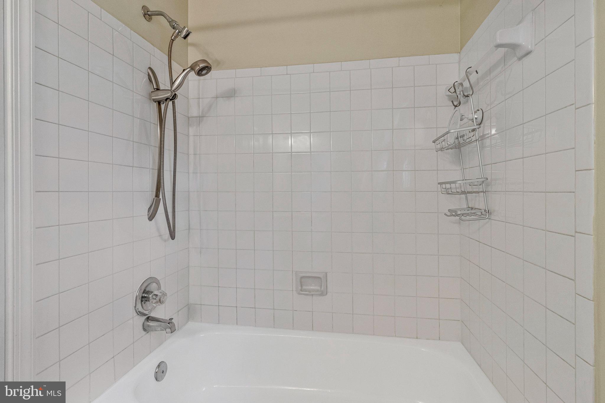 MILLS FARM - Residential