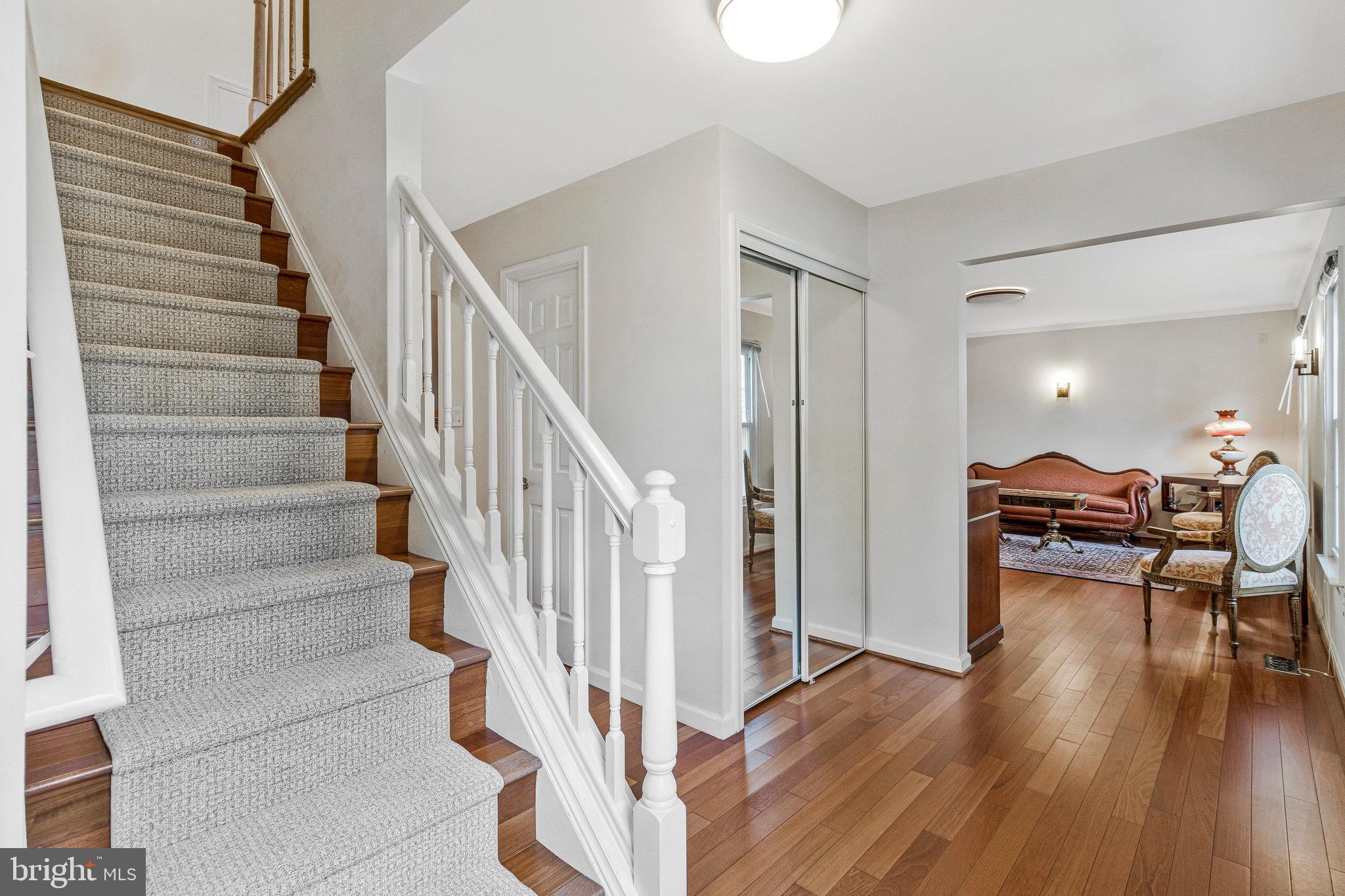 MILLS FARM - Residential