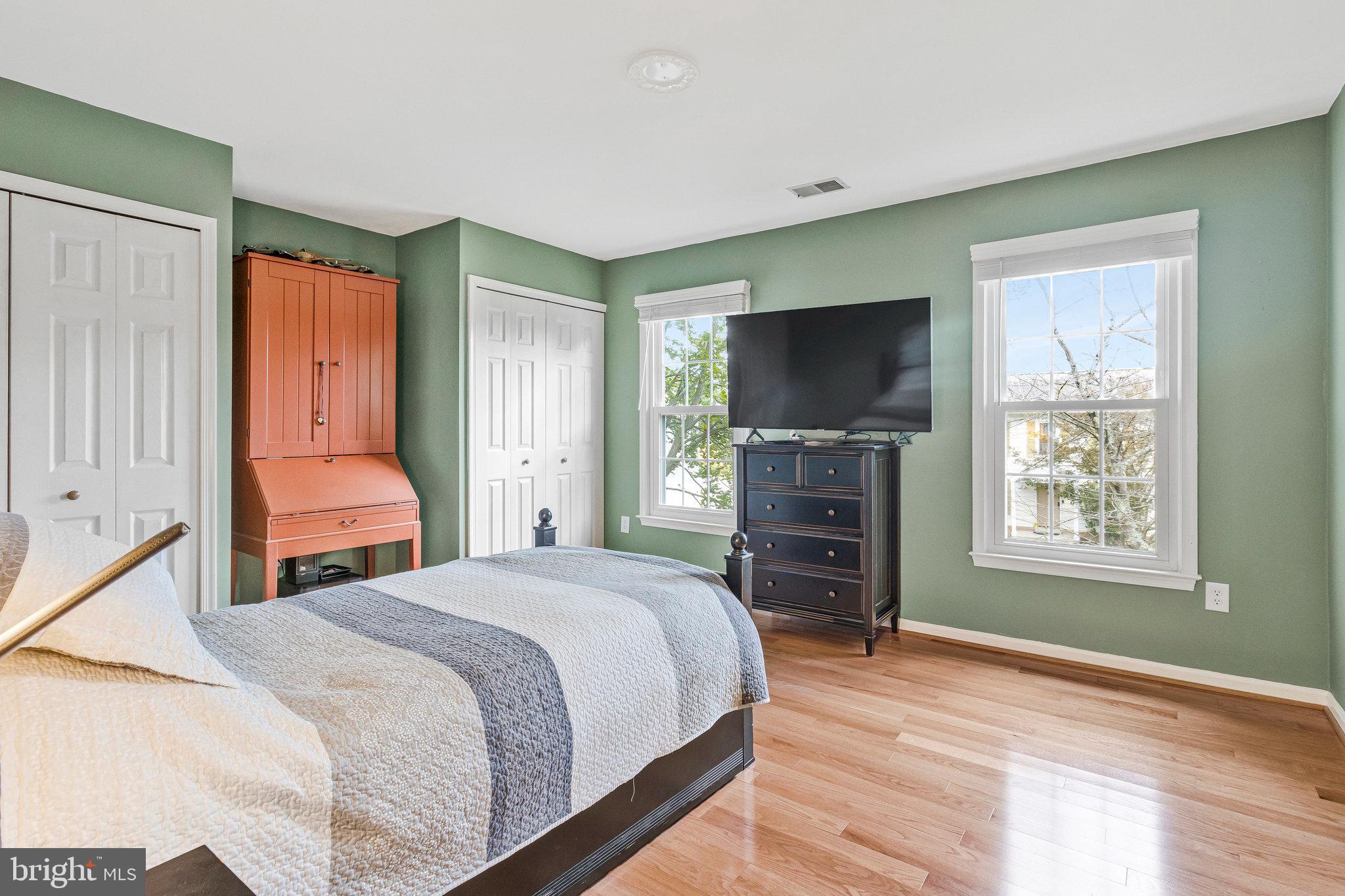 MILLS FARM - Residential