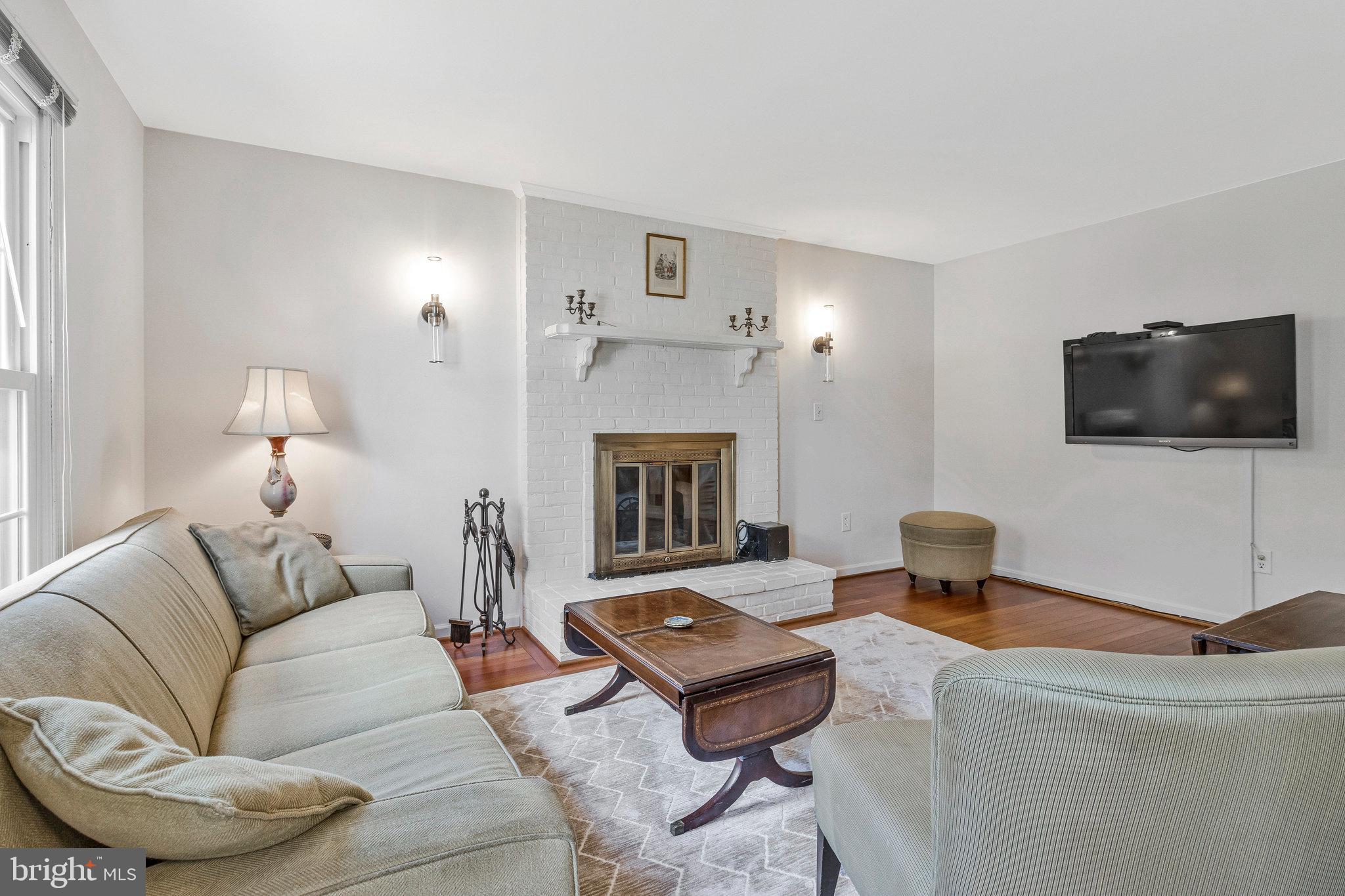 MILLS FARM - Residential