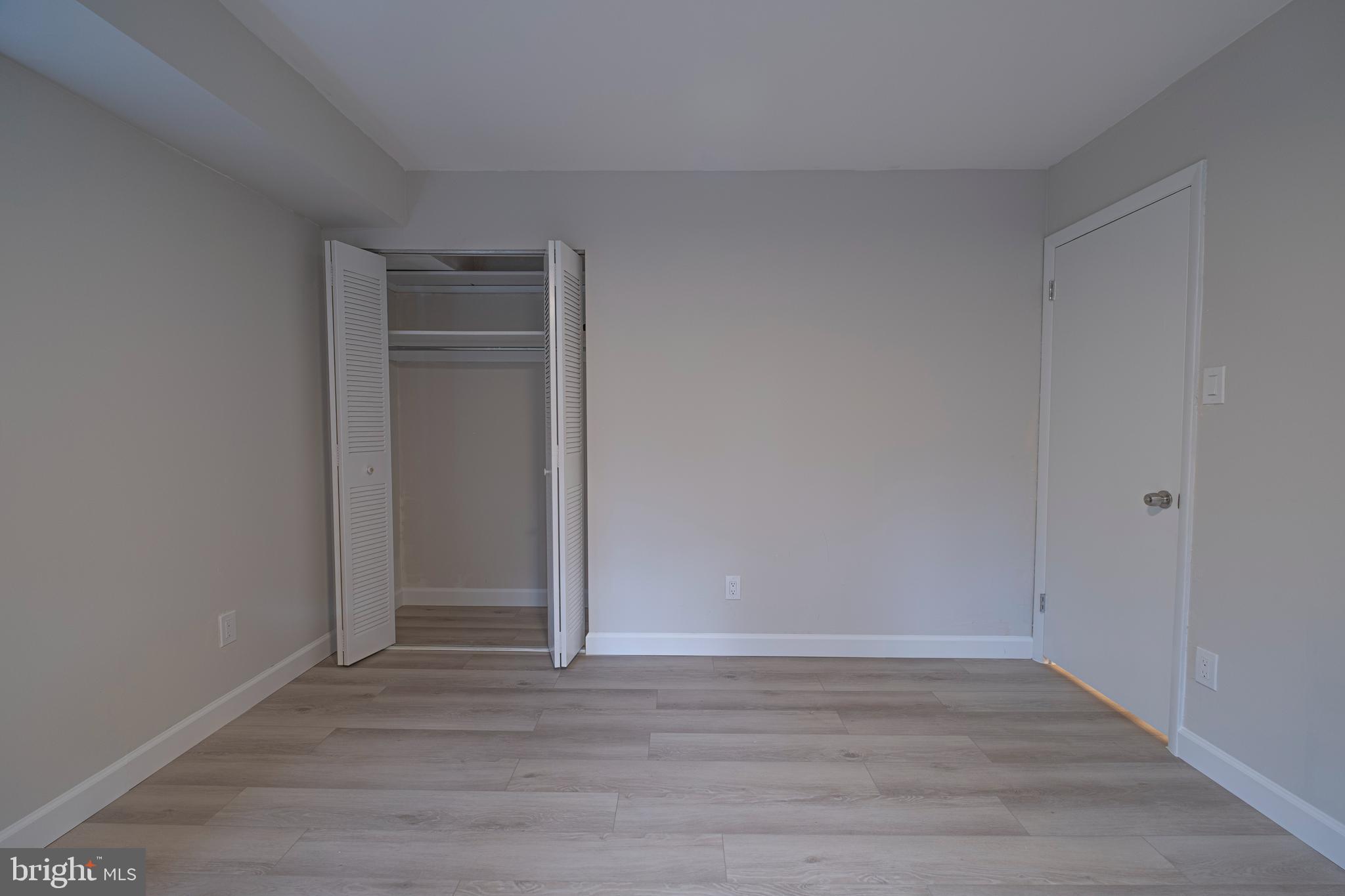 PARKSIDE CONDOMINIUMS - Residential Lease