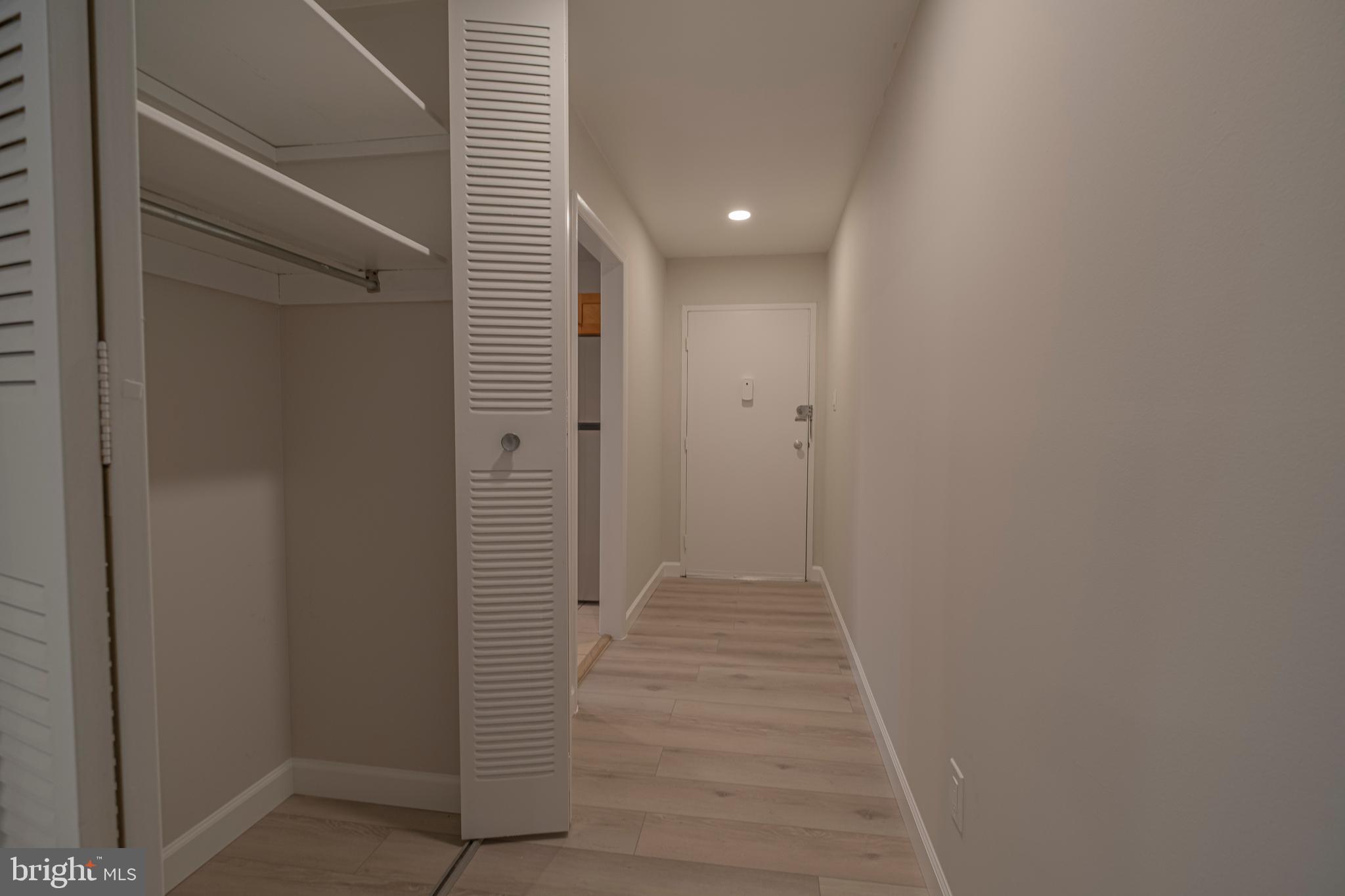 PARKSIDE CONDOMINIUMS - Residential Lease