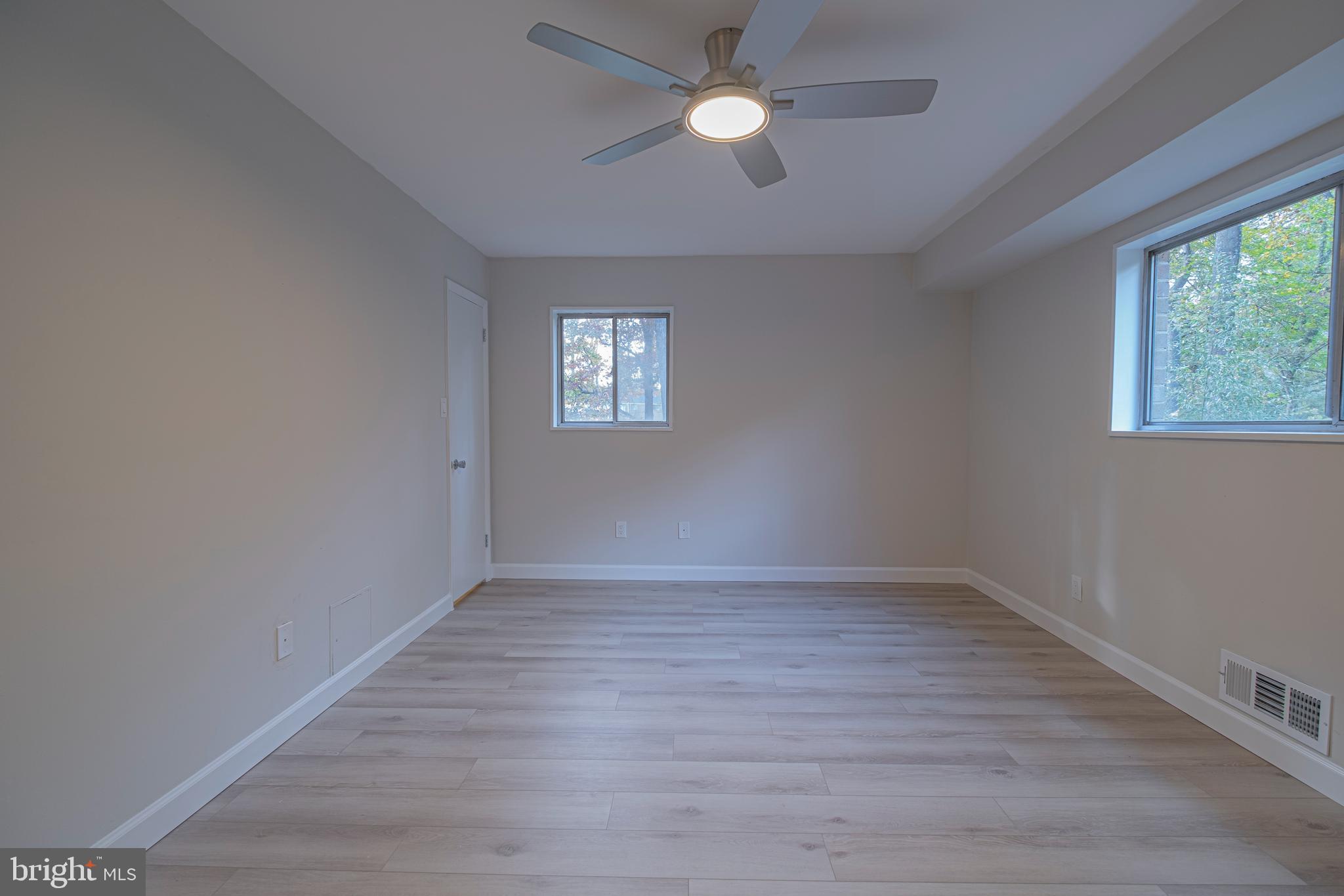 PARKSIDE CONDOMINIUMS - Residential Lease