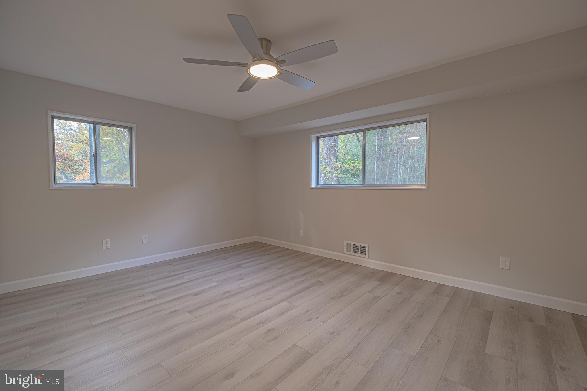 PARKSIDE CONDOMINIUMS - Residential Lease