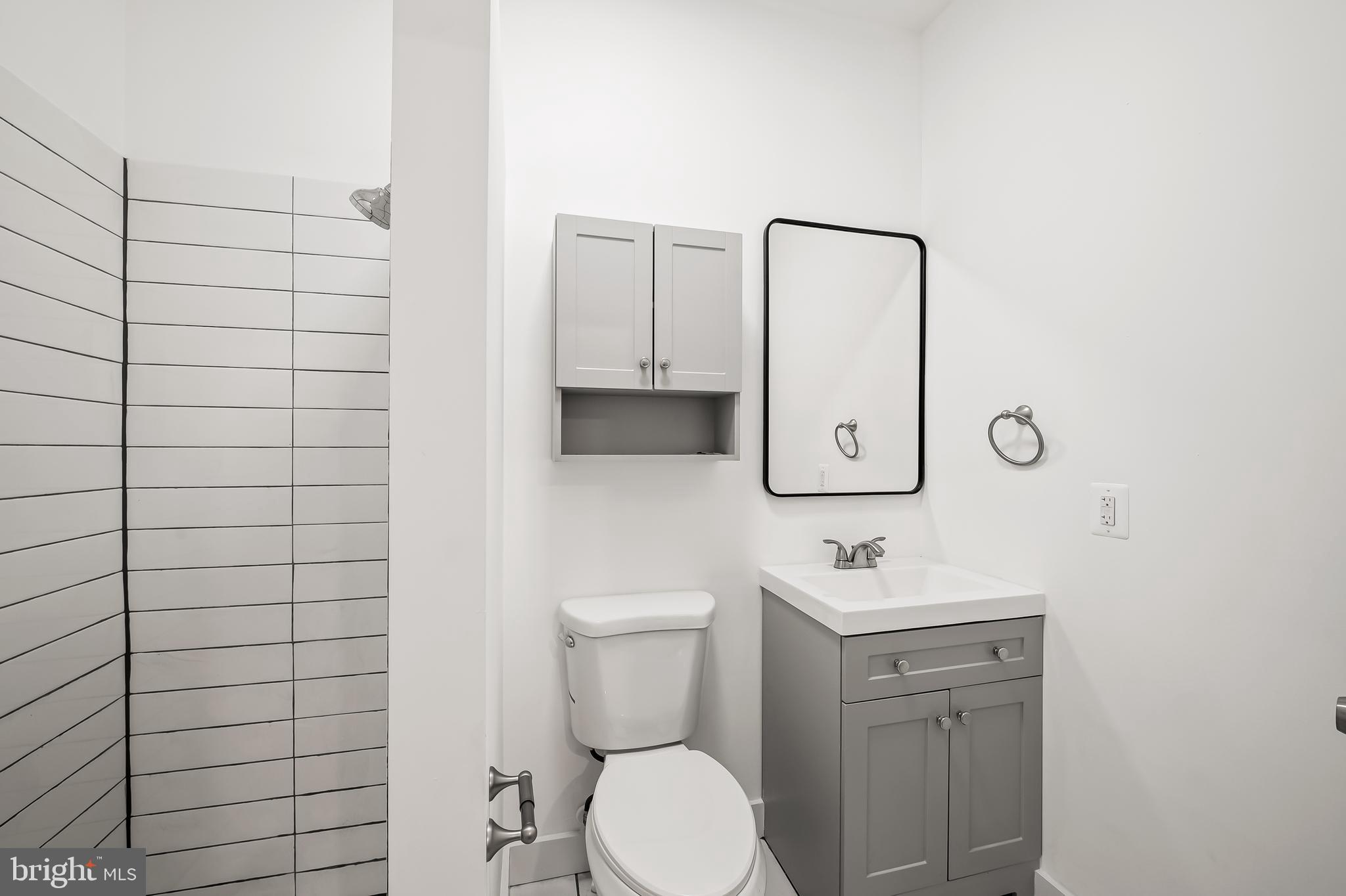 MEDFIELD - Residential