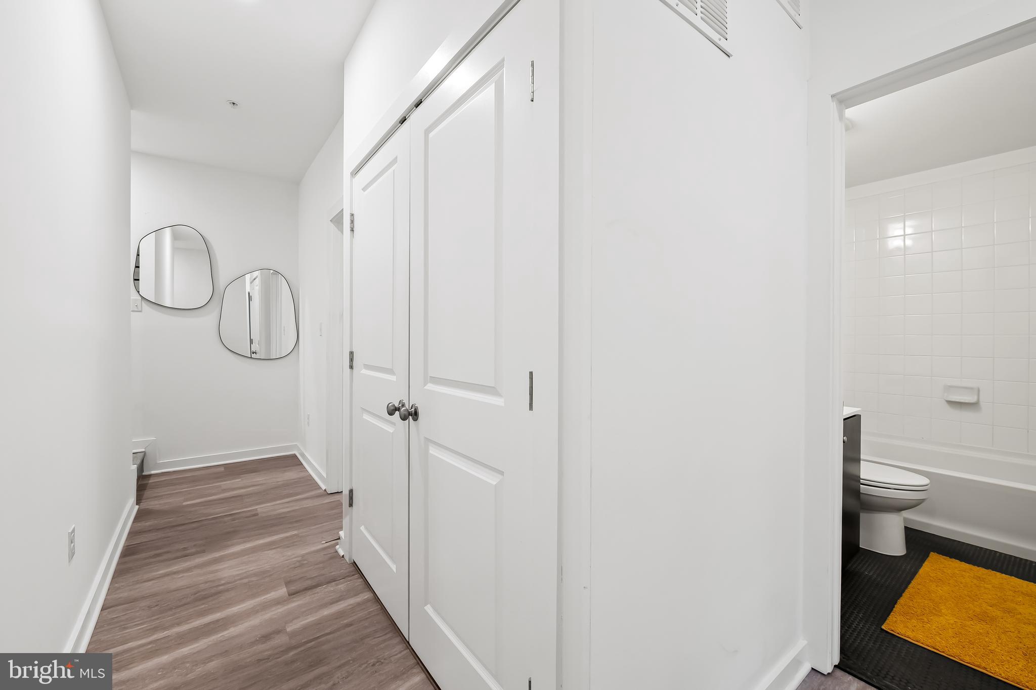 MEDFIELD - Residential