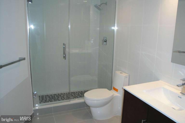 ROTONDA - Residential Lease