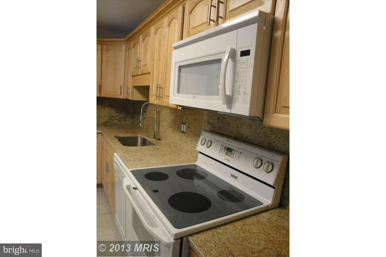 ROTONDA - Residential Lease