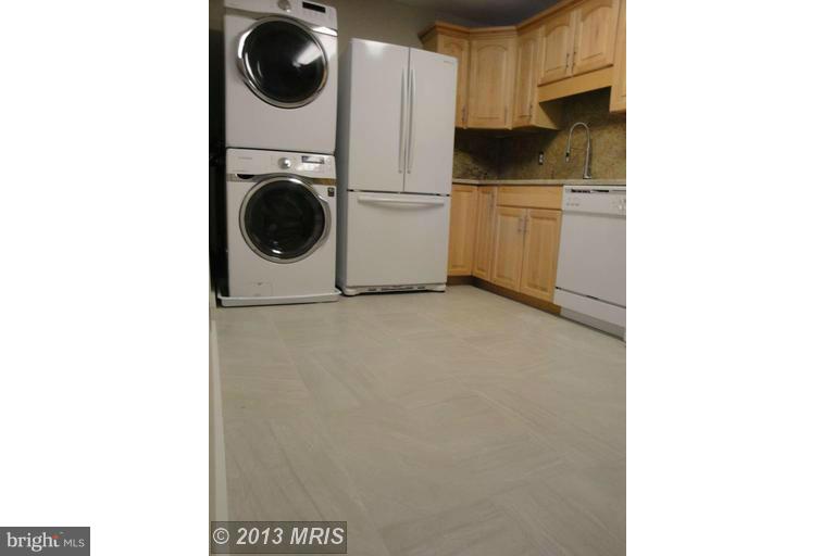 ROTONDA - Residential Lease