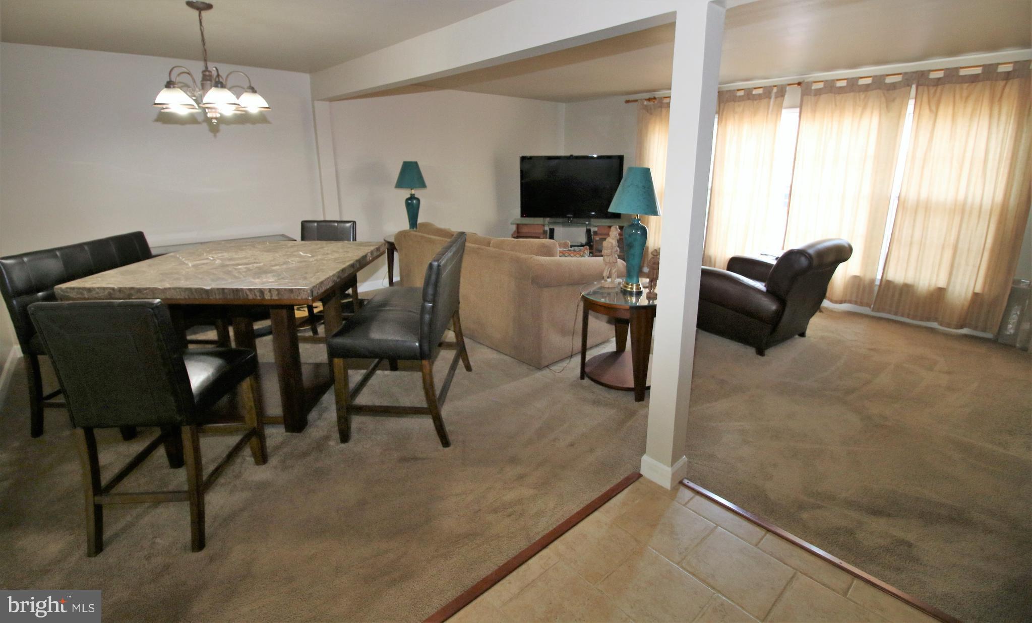 GREENWICH HILL - Residential