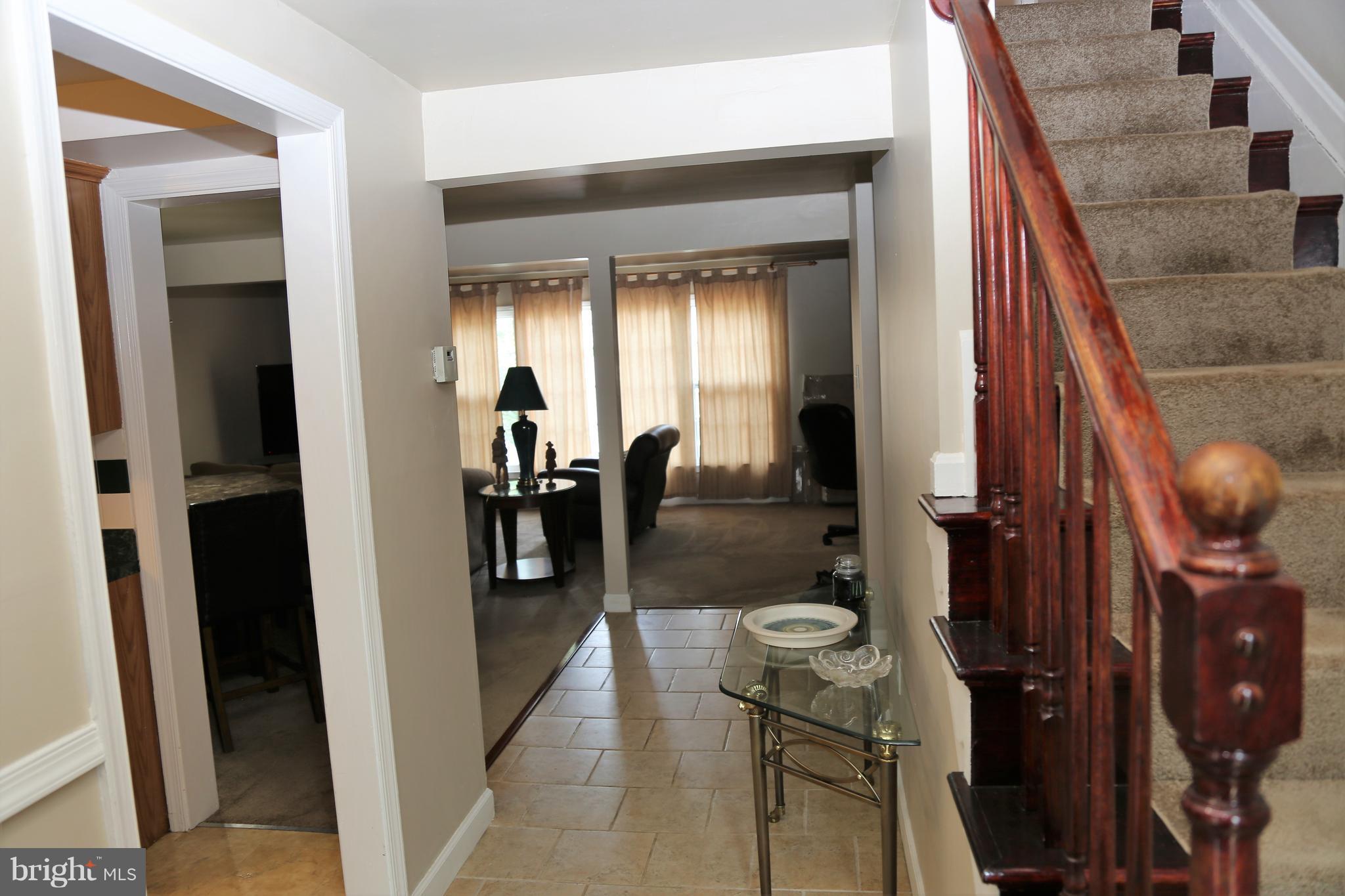 GREENWICH HILL - Residential