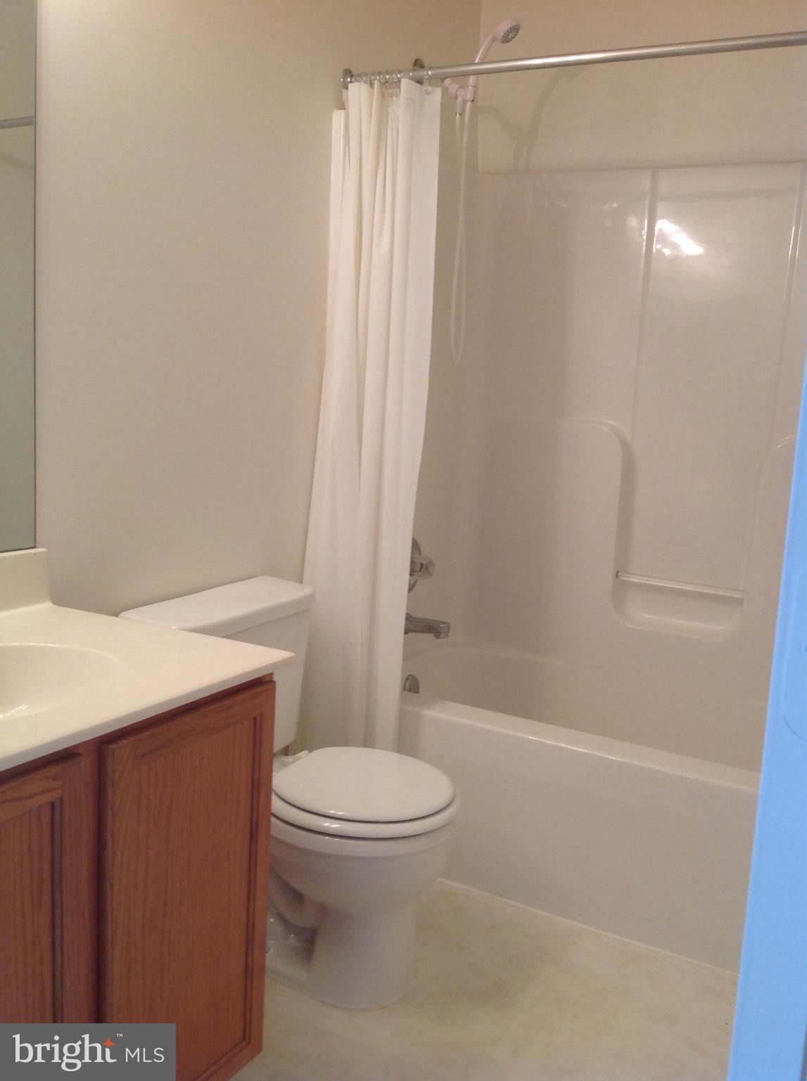 WELLINGTON TRACE - Residential Lease