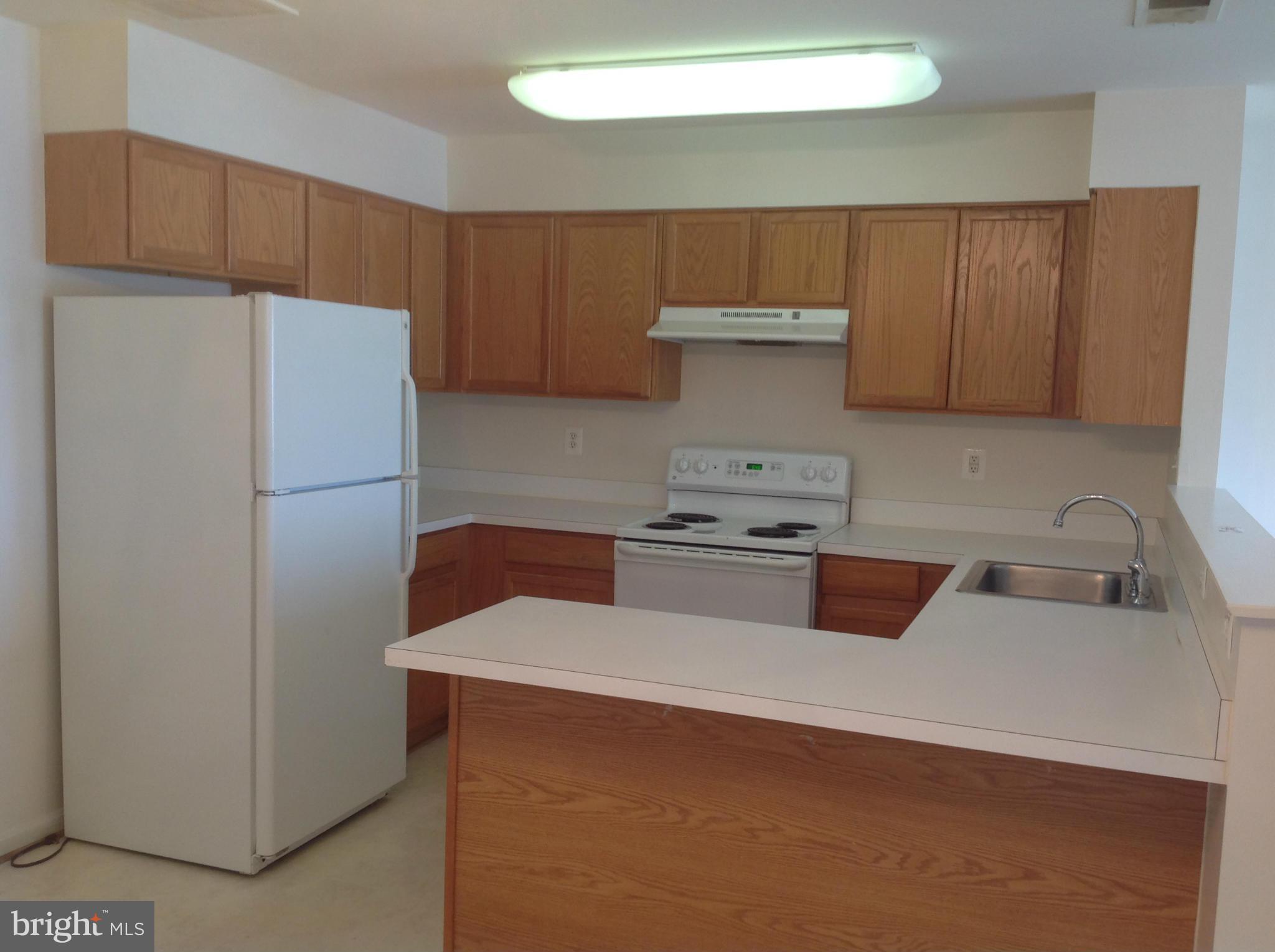 WELLINGTON TRACE - Residential Lease