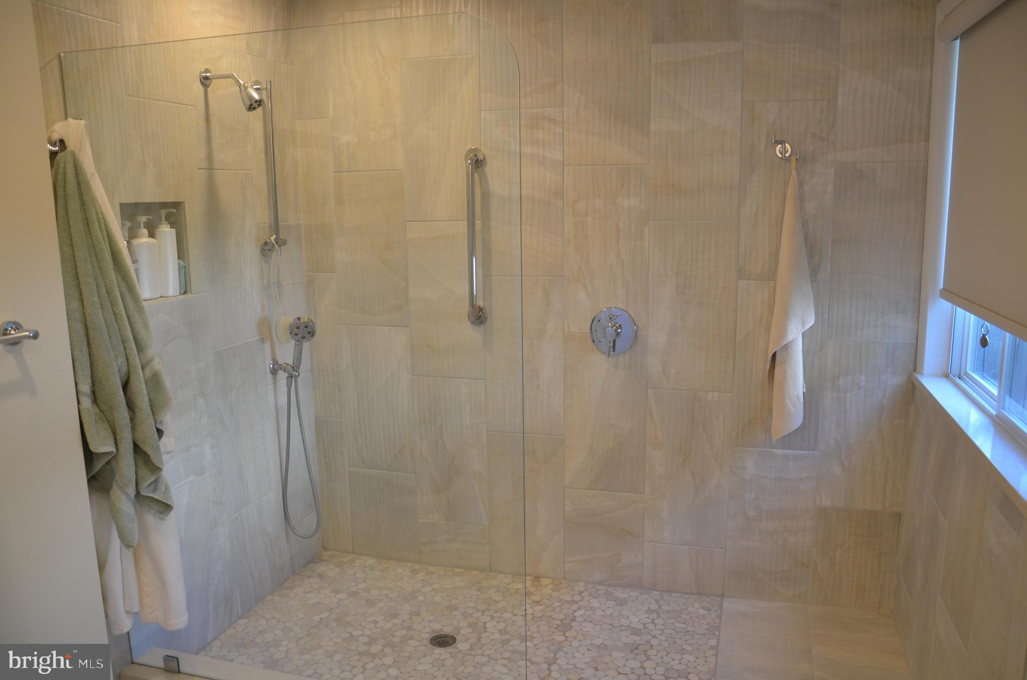 BENTLEY HAY - Residential