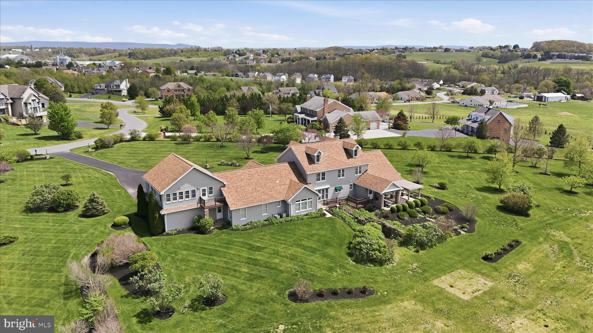 WHISKEY RUN ESTATES - Residential