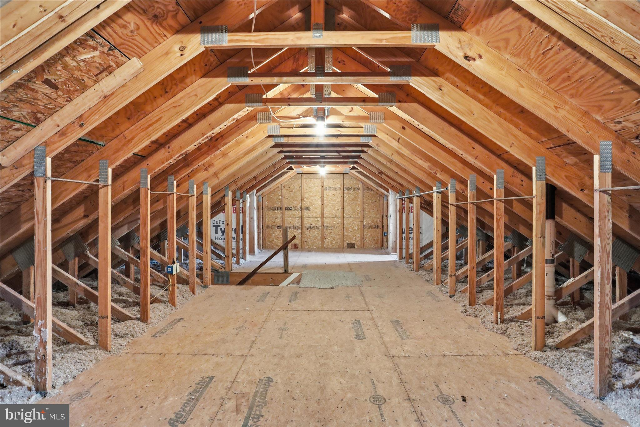 WHISKEY RUN ESTATES - Residential